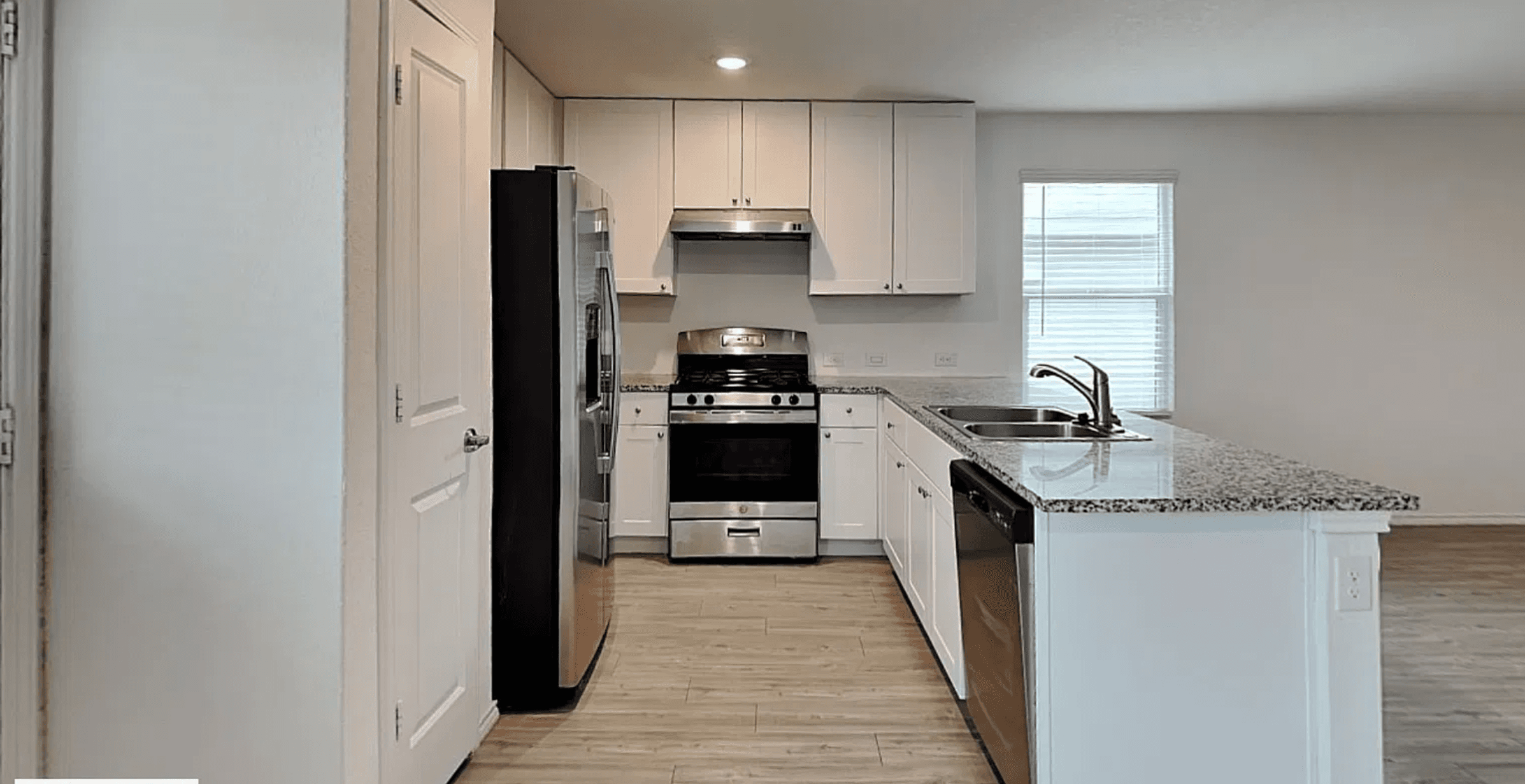 610 House - Photo 3