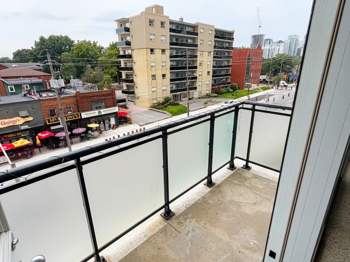 420 Eglinton Ave E - 402 - Photo 18