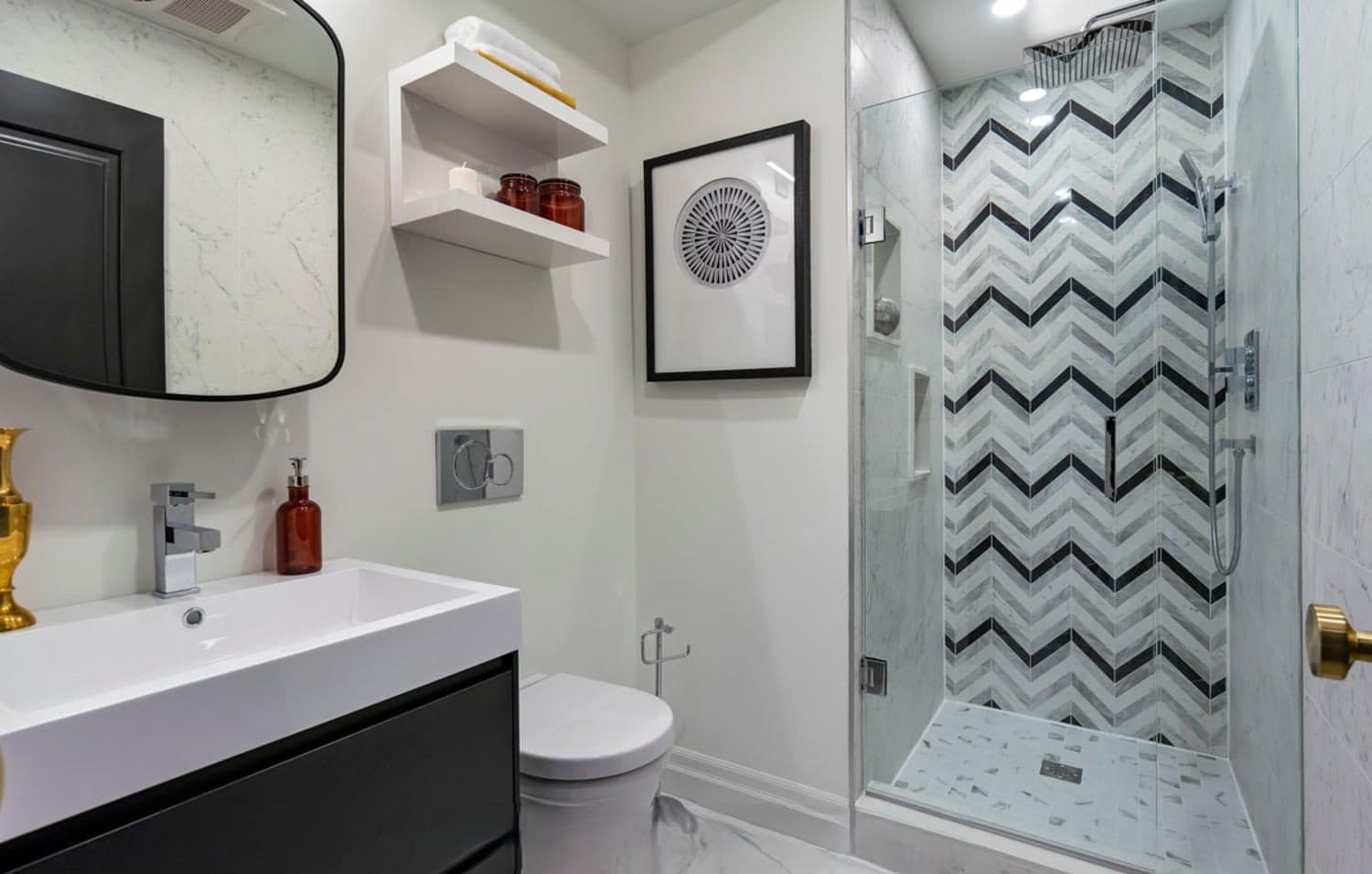 121 Sorauren Ave - 2 - Photo 6