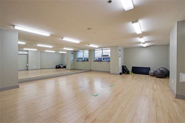 816 Lansdowne Ave - 306 - Photo 17