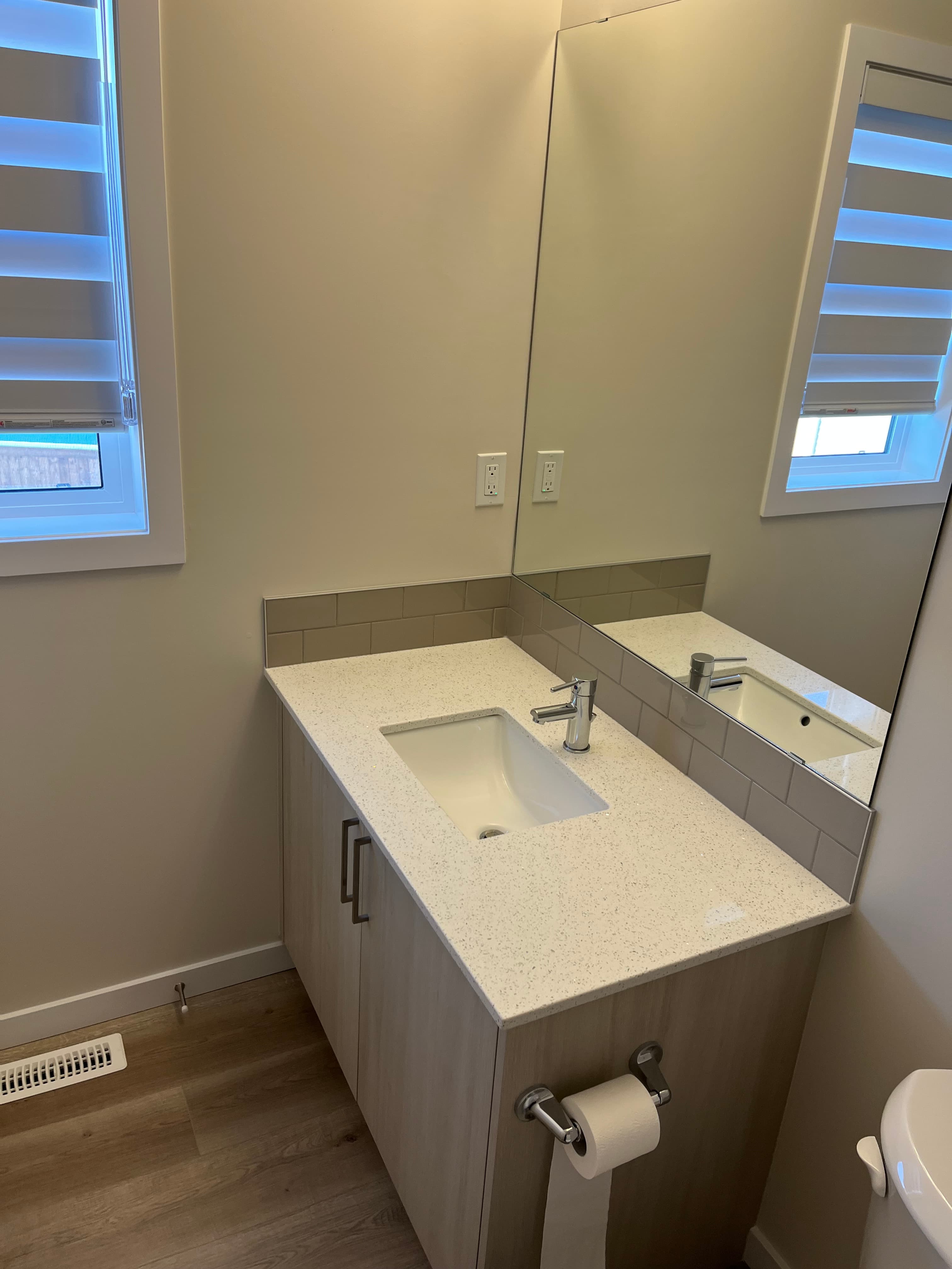 2205 Upper - Photo 6