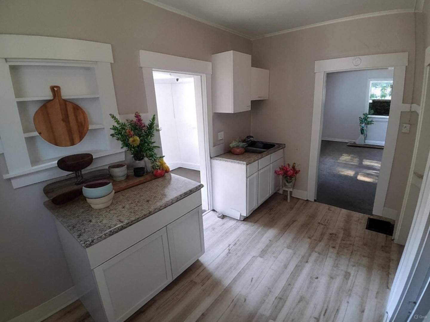 309 S 11th St - Photo 6