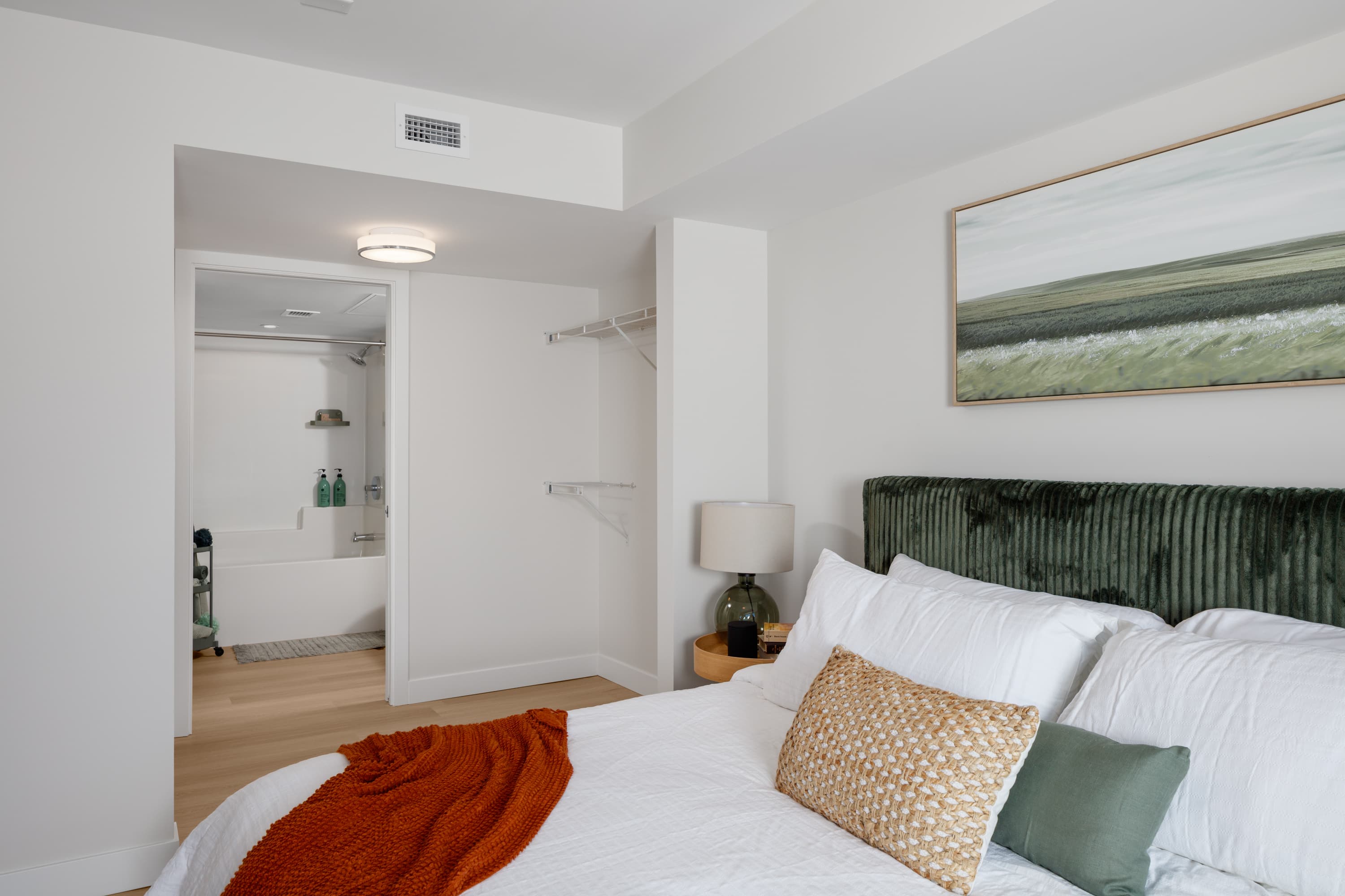 Spacious 1BR Ground-floor Apt in West Kelowna - 2 Months FREE Special - Available Now - Photo 10