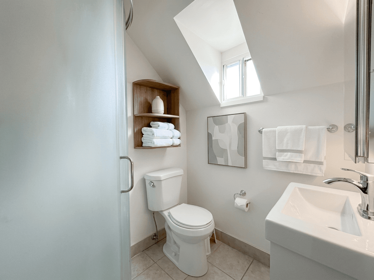 92 Neville Park Blvd - 3 - Photo 8