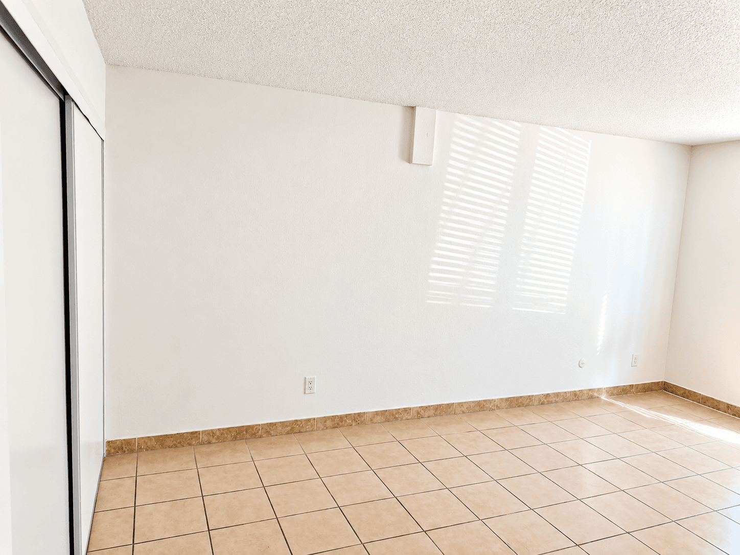 15848 Saticoy 3BR 2B - Photo 3