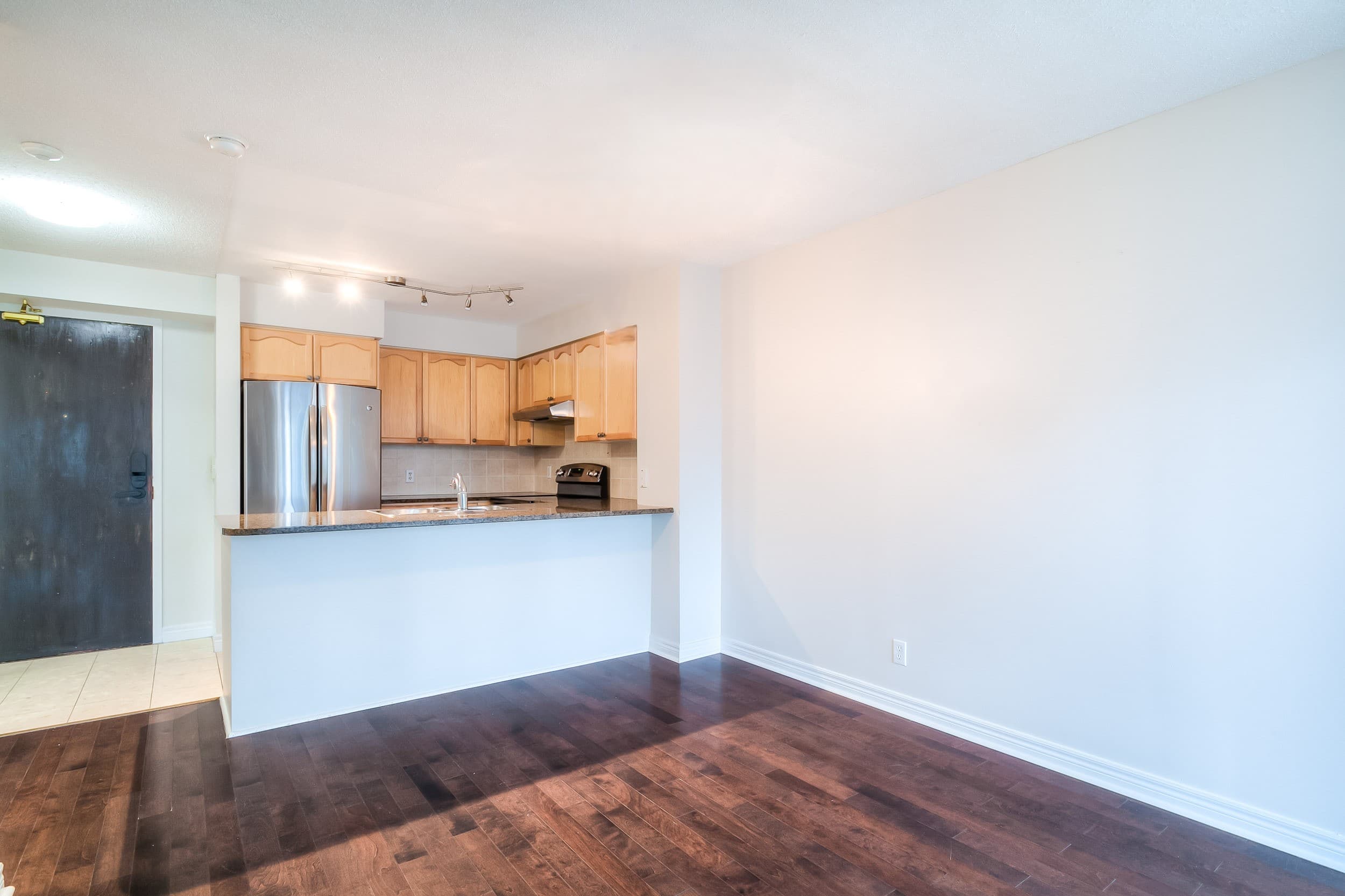 23 Hollywood Ave - 1803 - Photo 7