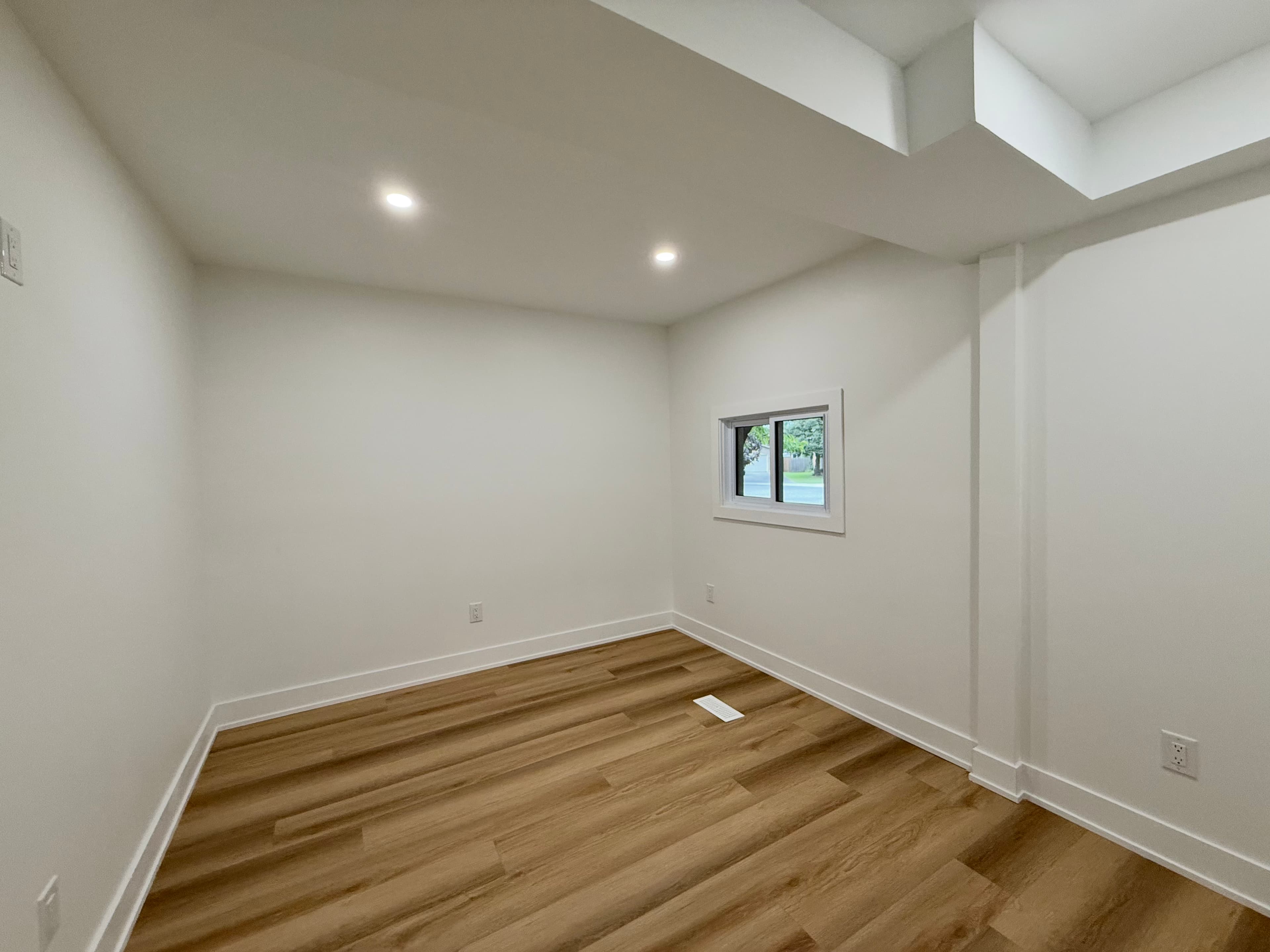 Unit 3 47 Sherwood Forest Trail Welland Ontario L3C 5X7 - Photo 28
