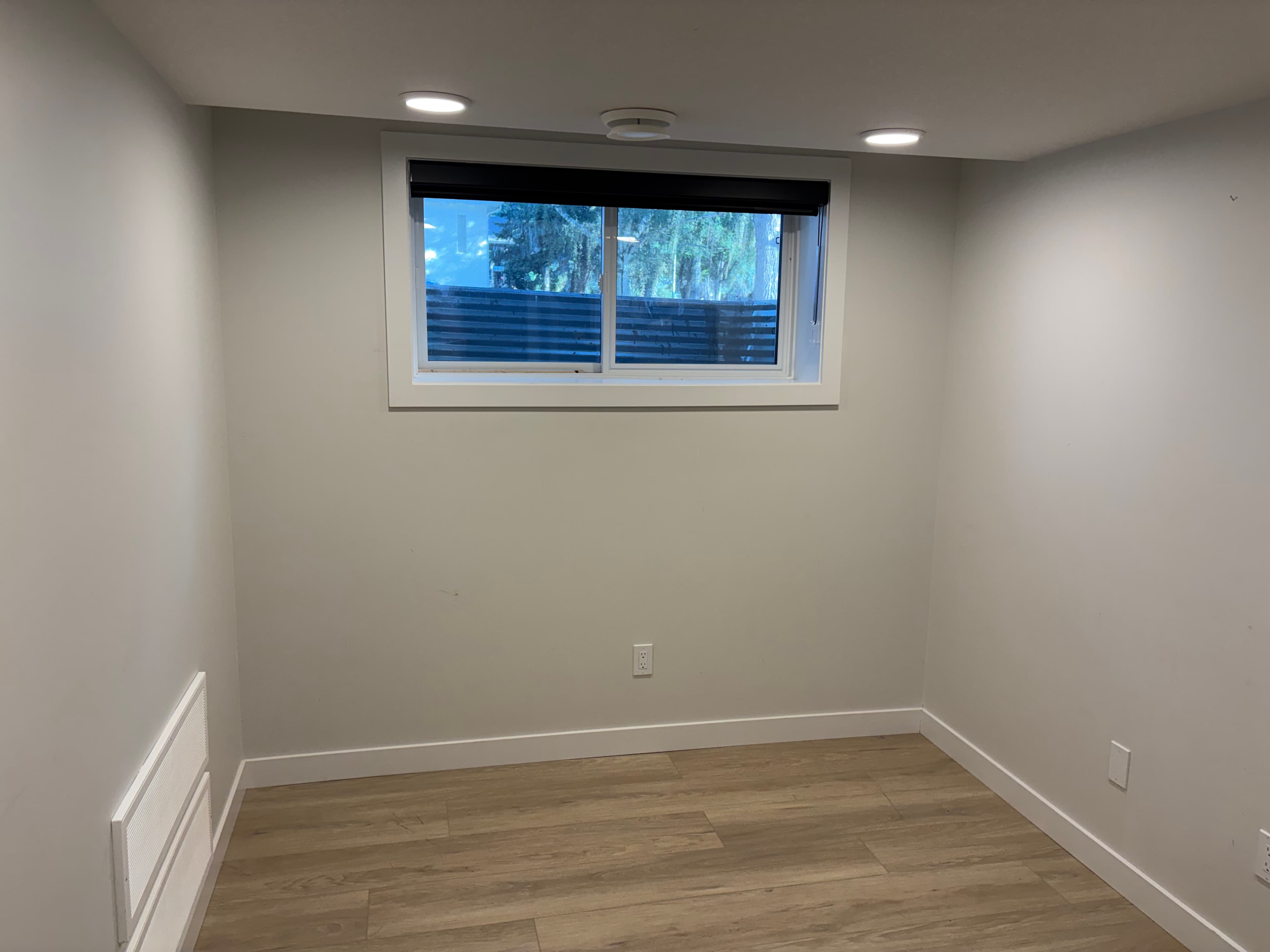 8905 123 Ave - Lower - Photo 6