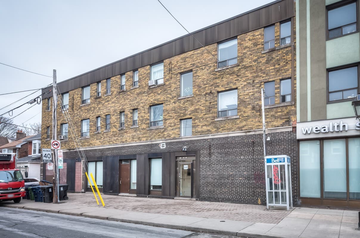 240 Durie St - 206 - Photo 15