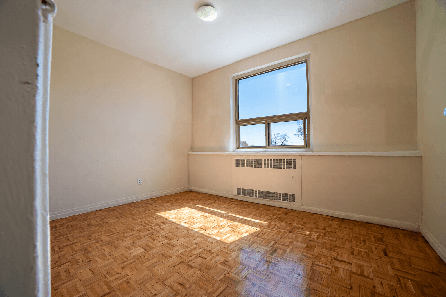 320 - Lakeshore Blvd W - Photo 7