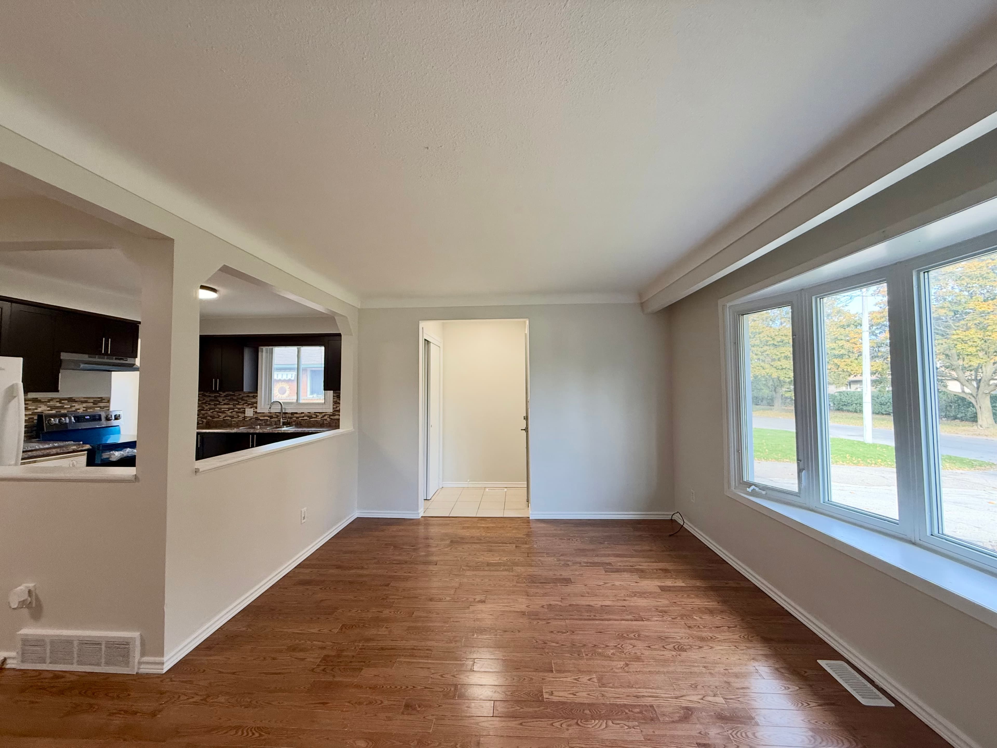 48 Lakehurst Drive St Catharines Ontario L2N4C2 - Photo 4