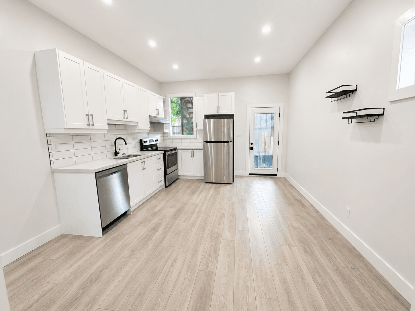 482 King Williams St - Unit 1 - Photo 8