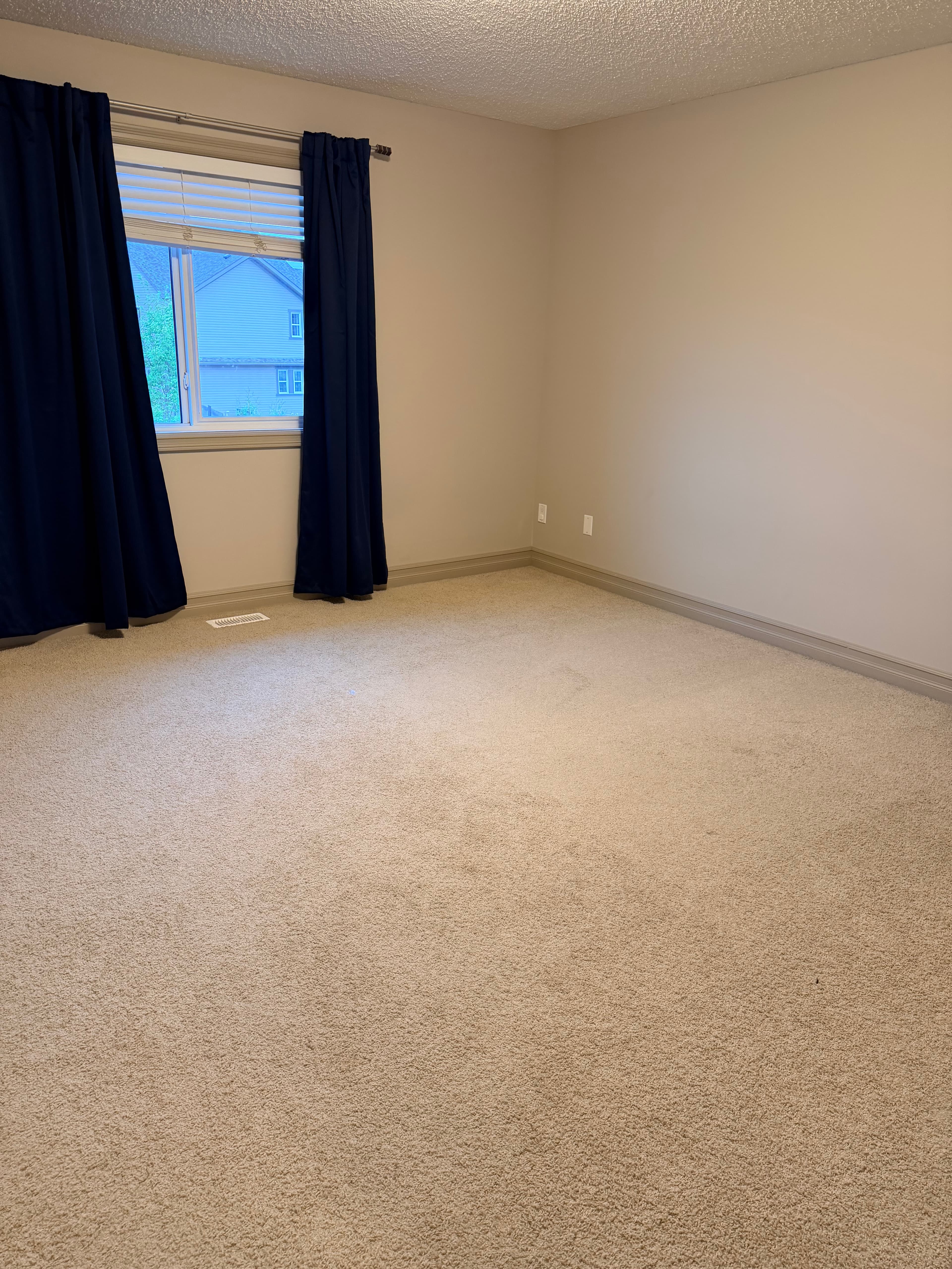 605 175a Street - Photo 12