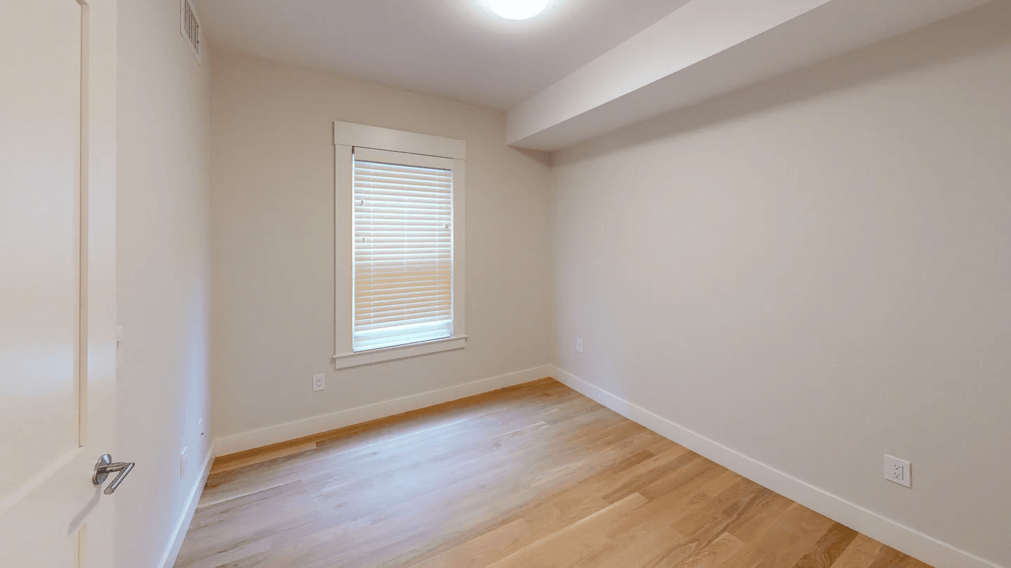 208-210 Banks - Photo 5