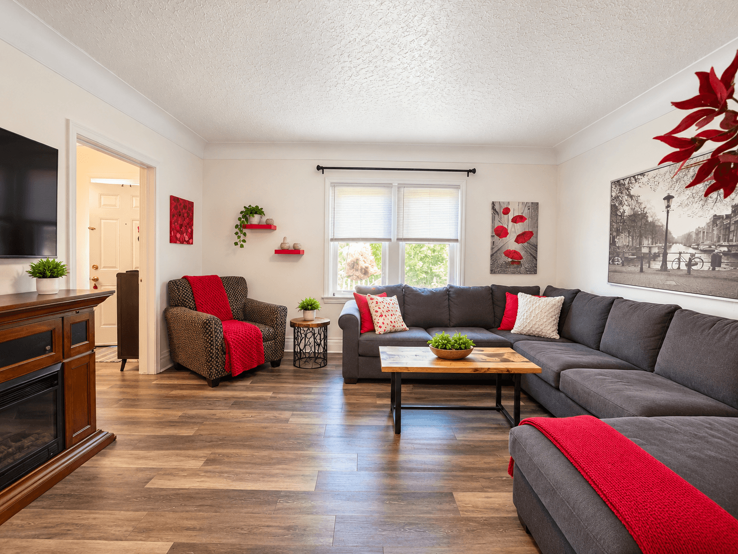 409 Concession St - Unit B - Photo 2
