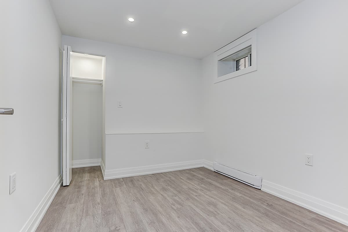 61 Clouston Ave - Lower - Photo 15