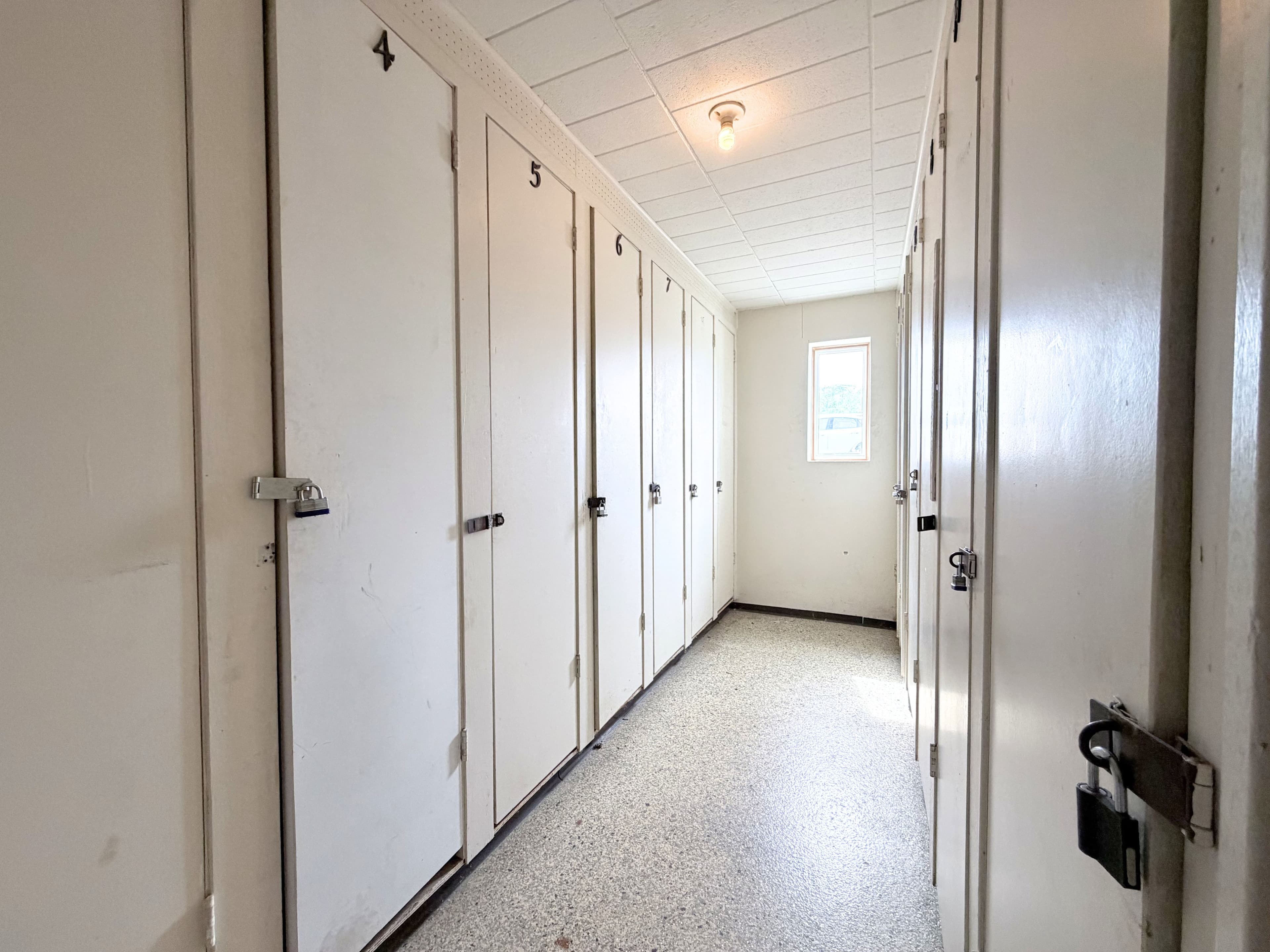 Unit 5 - 19 Empire - Photo 16