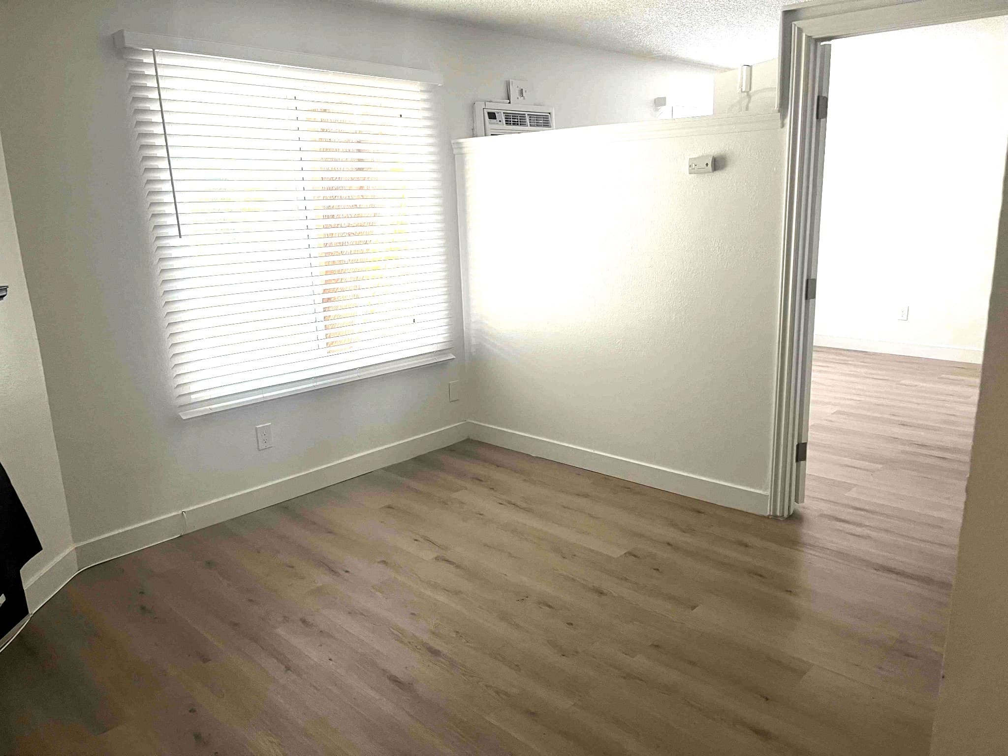 20208 Leadwell 1BR 1 BA