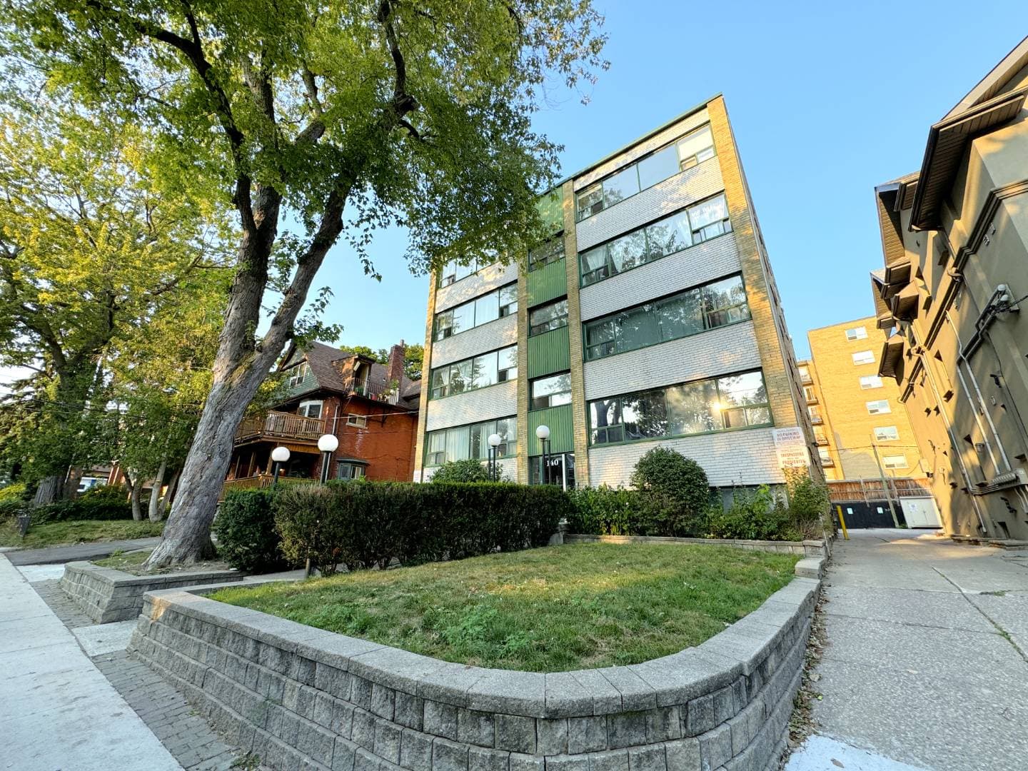 140 Springhurst Ave - 5 - Photo 10
