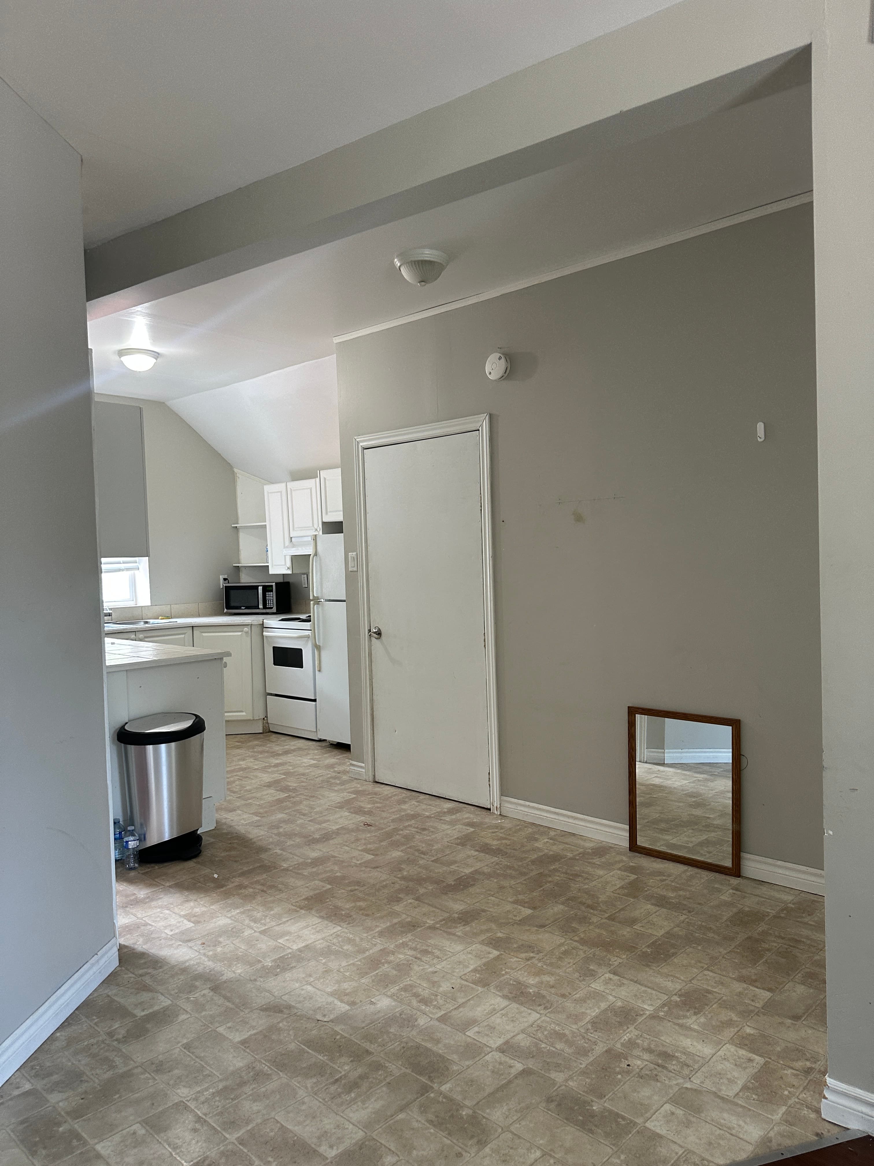 75 Lindsay St North - Photo 5