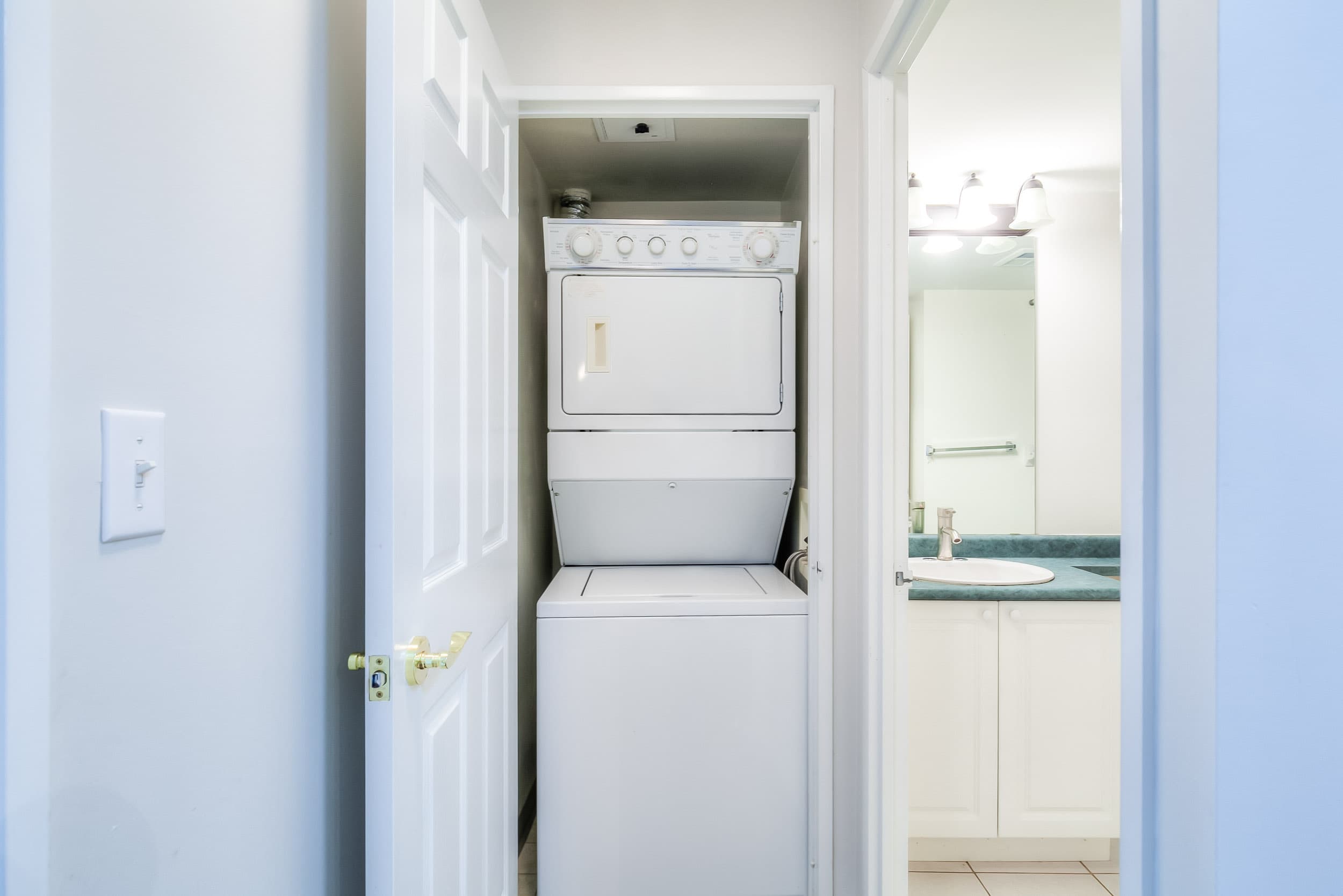 23 Hollywood Ave - 1803 - Photo 19