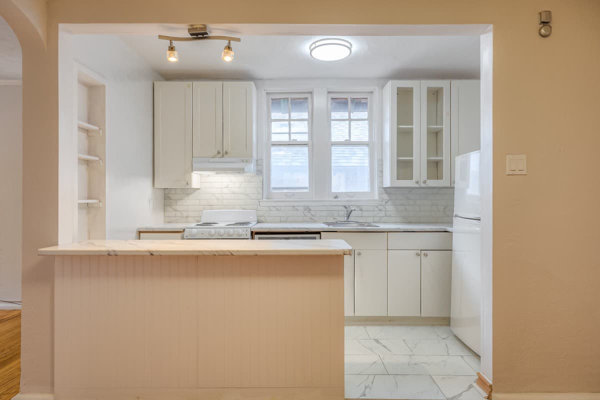 20 Acacia Rd - Upper - Photo 2