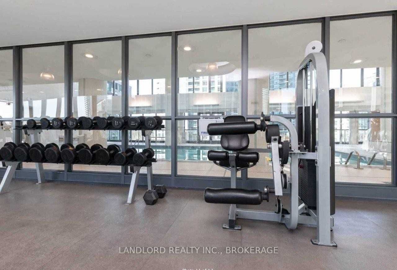 215 Fort York Blvd - 1910 - Photo 26