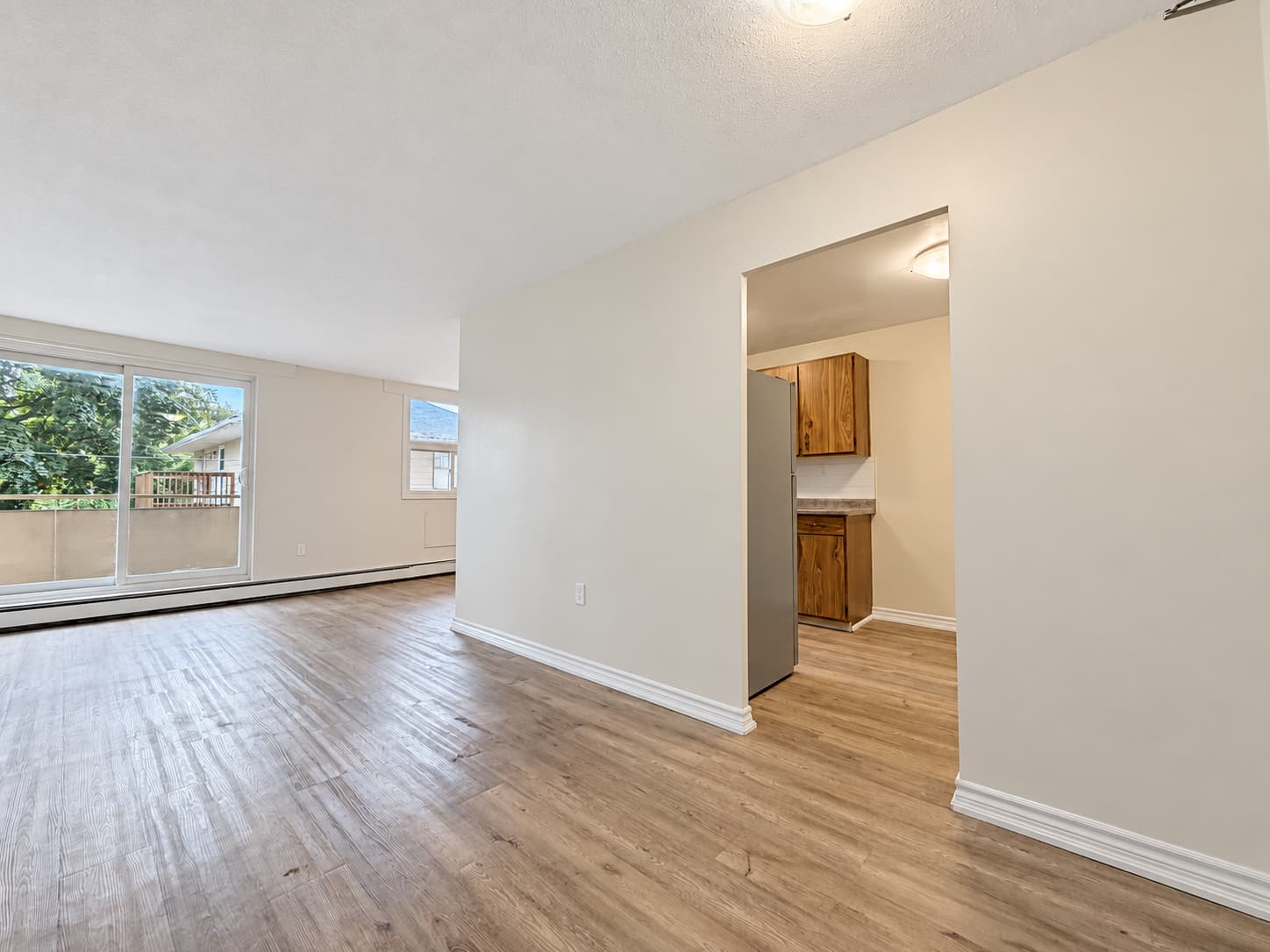 202-200 London Rd Sarnia ON N7V 3K3 - Photo 2