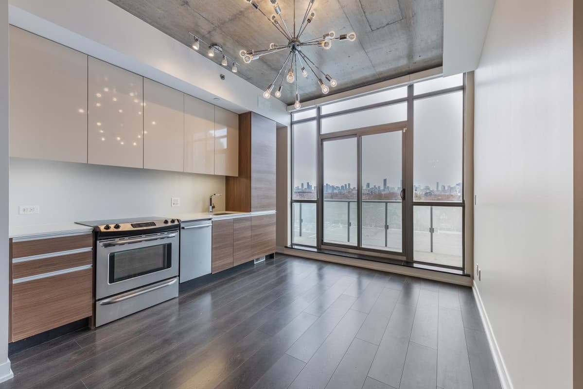 8 Gladstone Ave -607 - Photo 1
