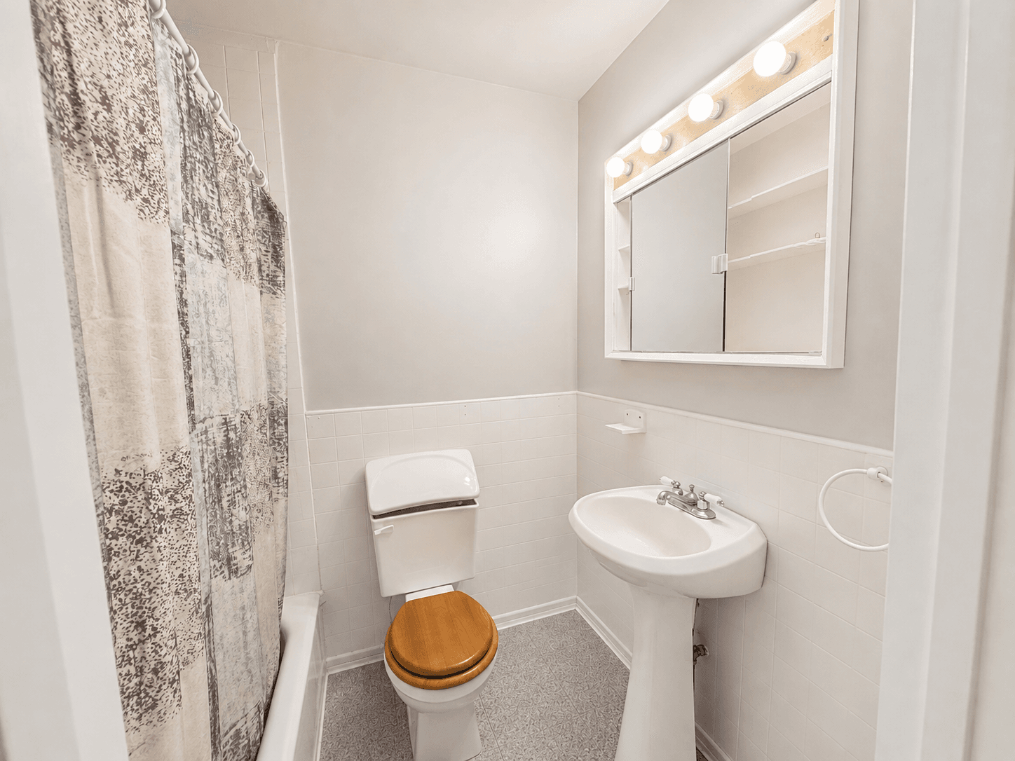 1572 North Shore Drive - Unit 1 - Photo 4