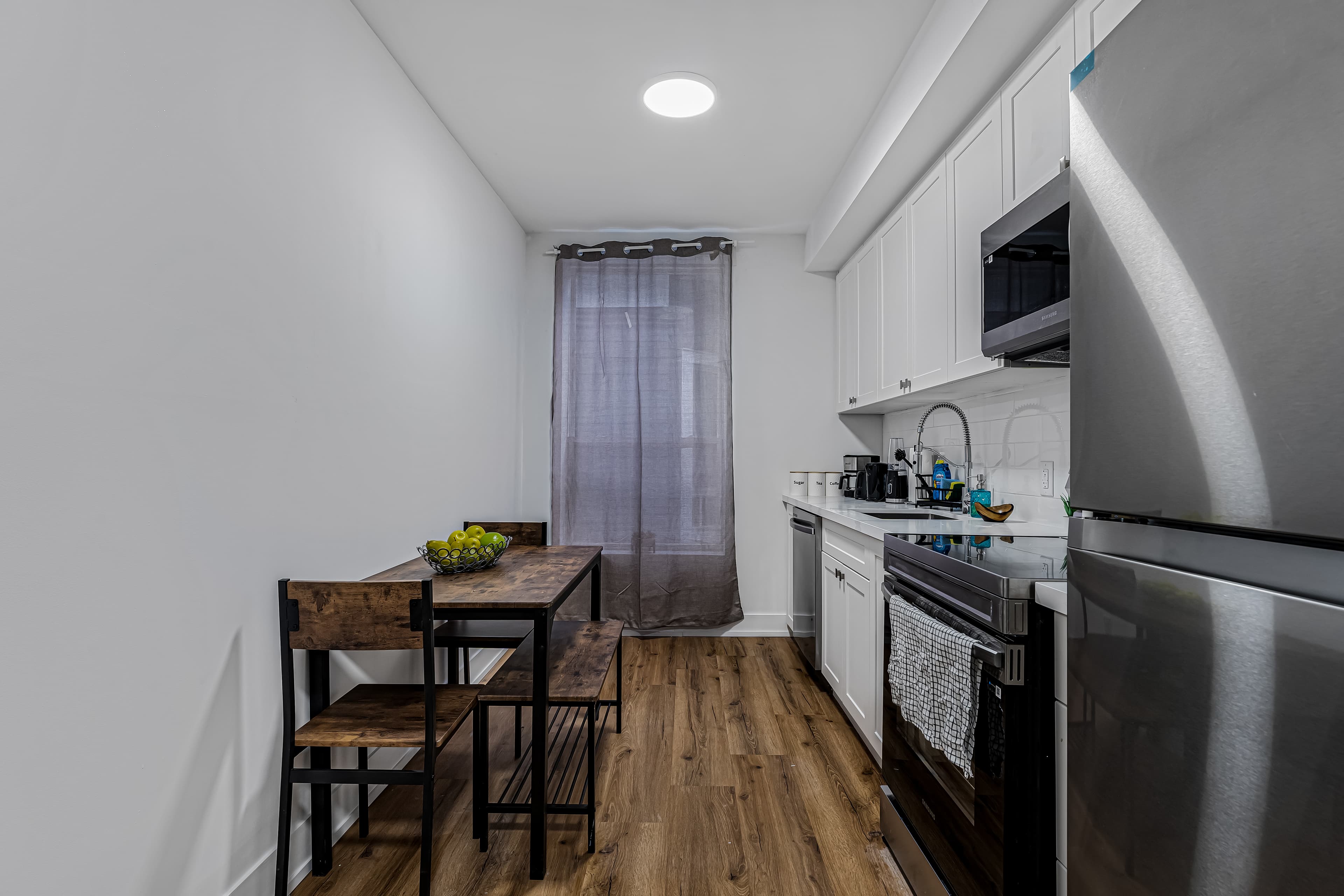 2 BEDROOM - 610 King St E - Photo 8