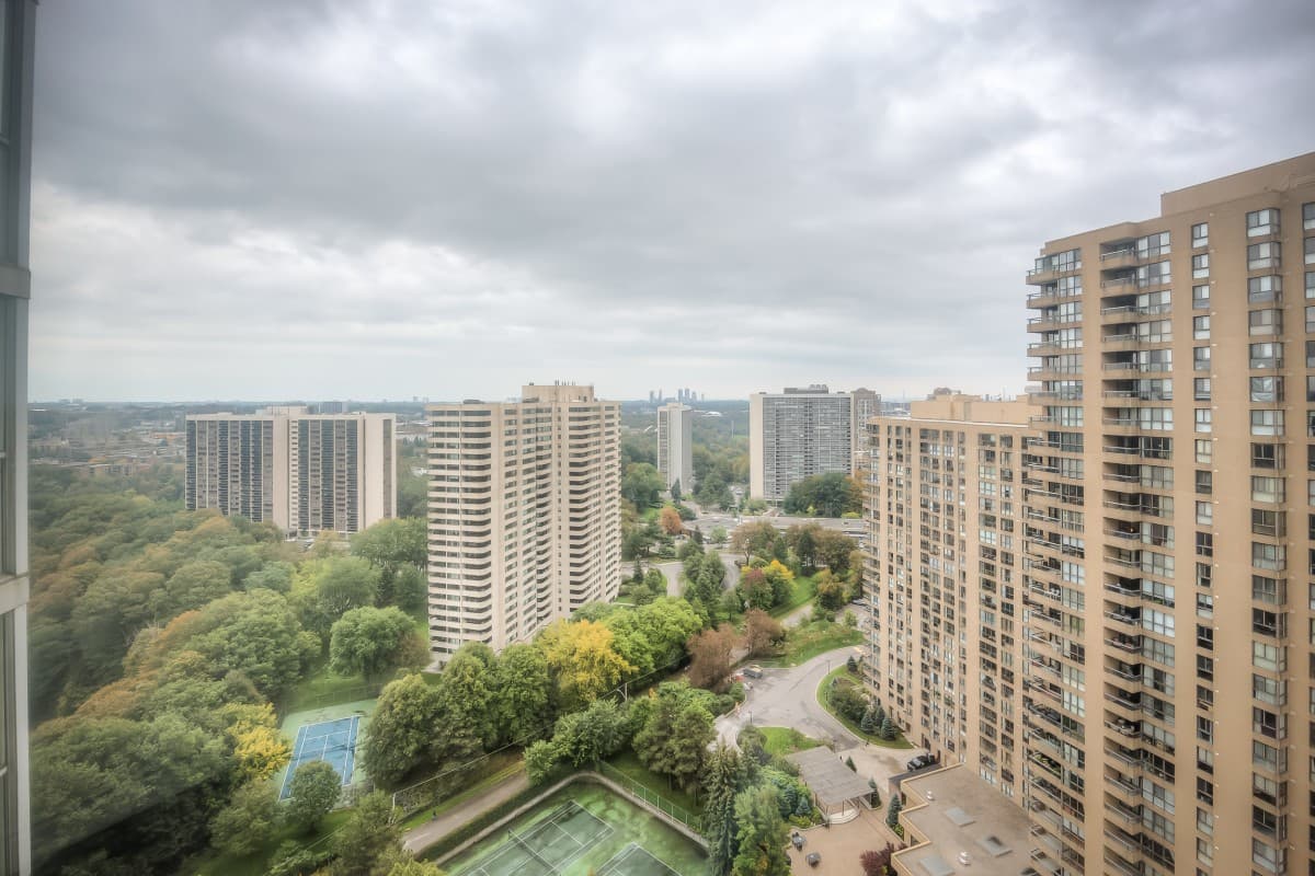 5 Concorde Place -2504 - Photo 21