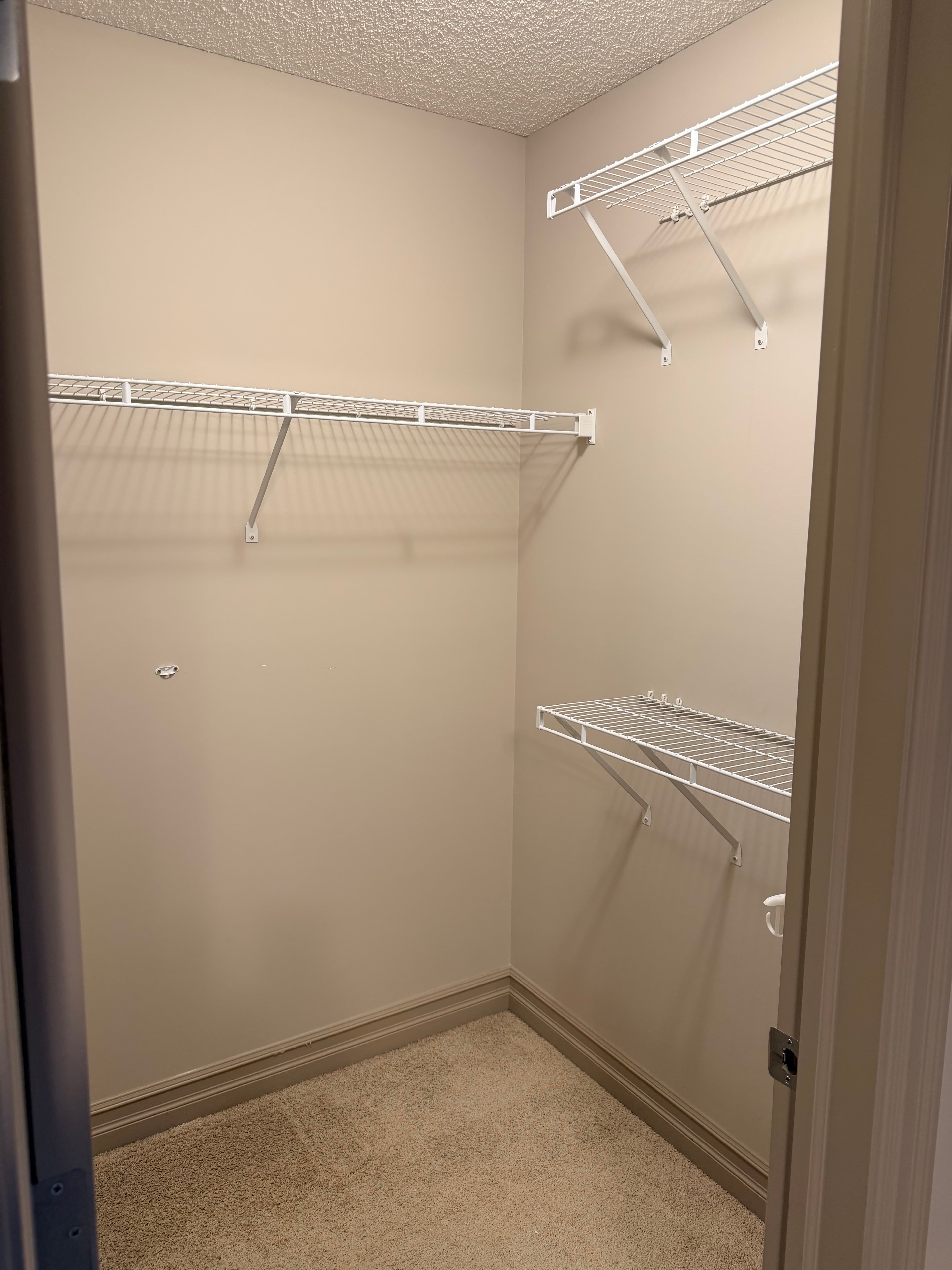 605 175a Street - Photo 14