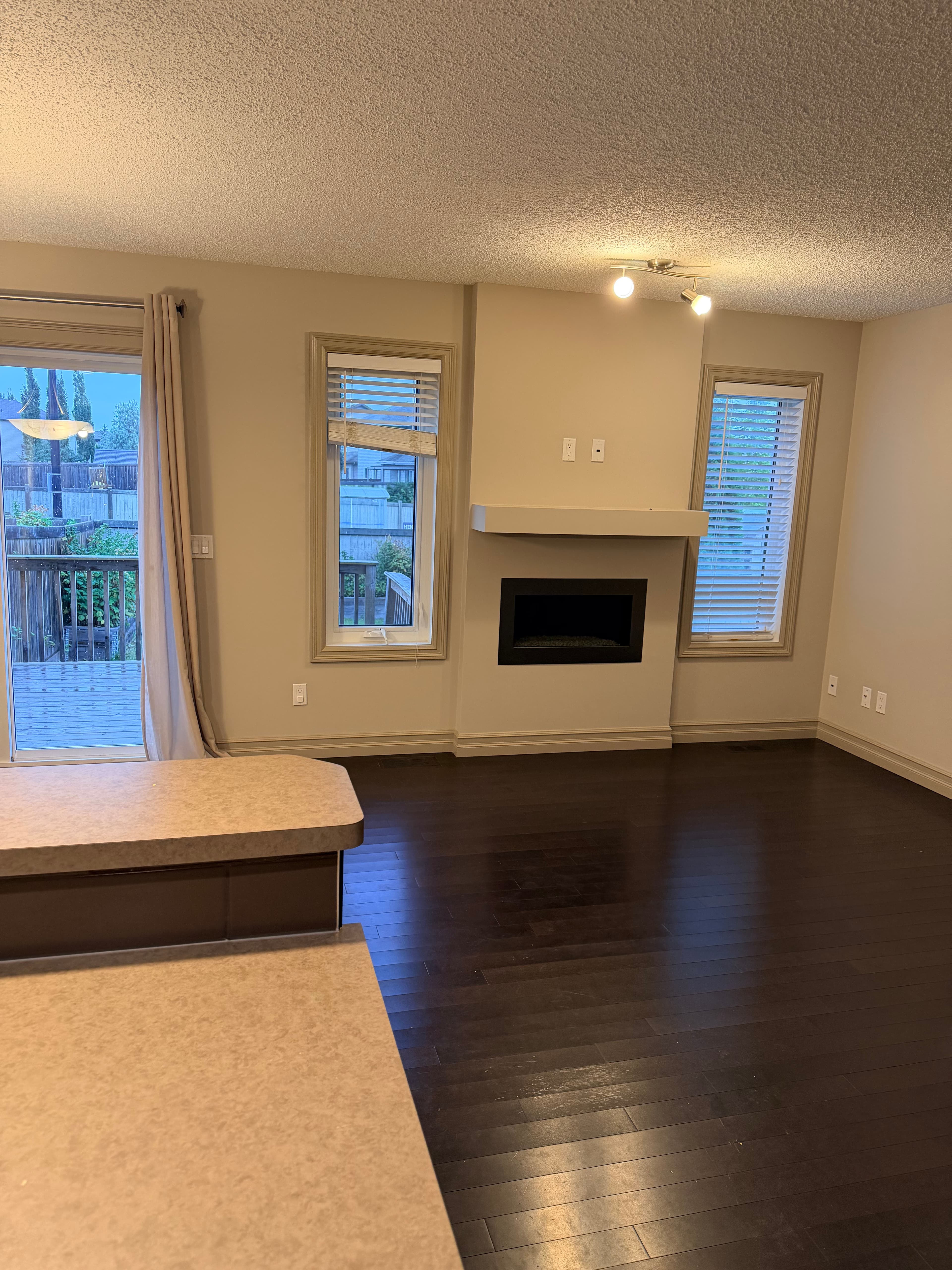 605 175a Street - Photo 11