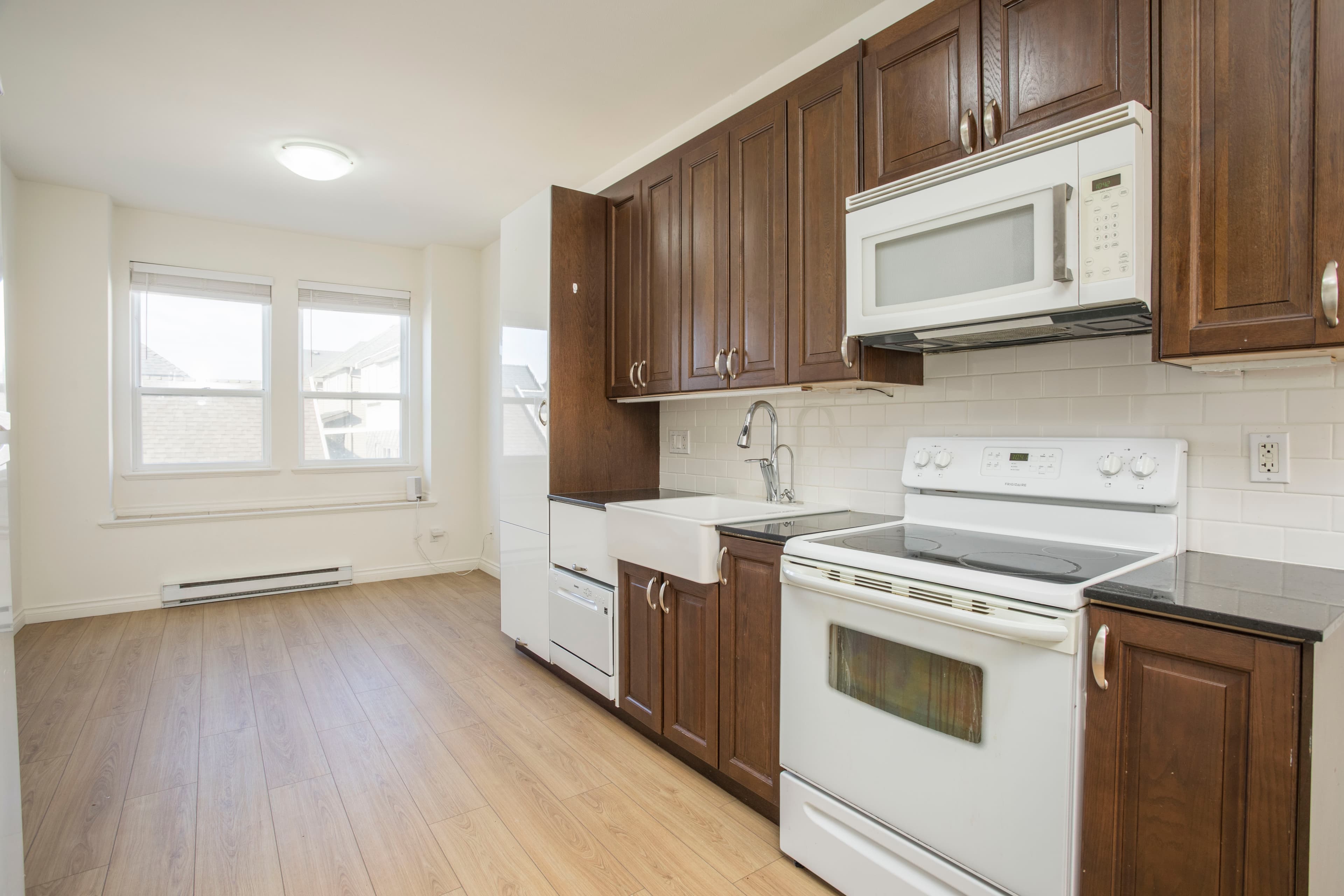 6983 192 Street - Photo 4
