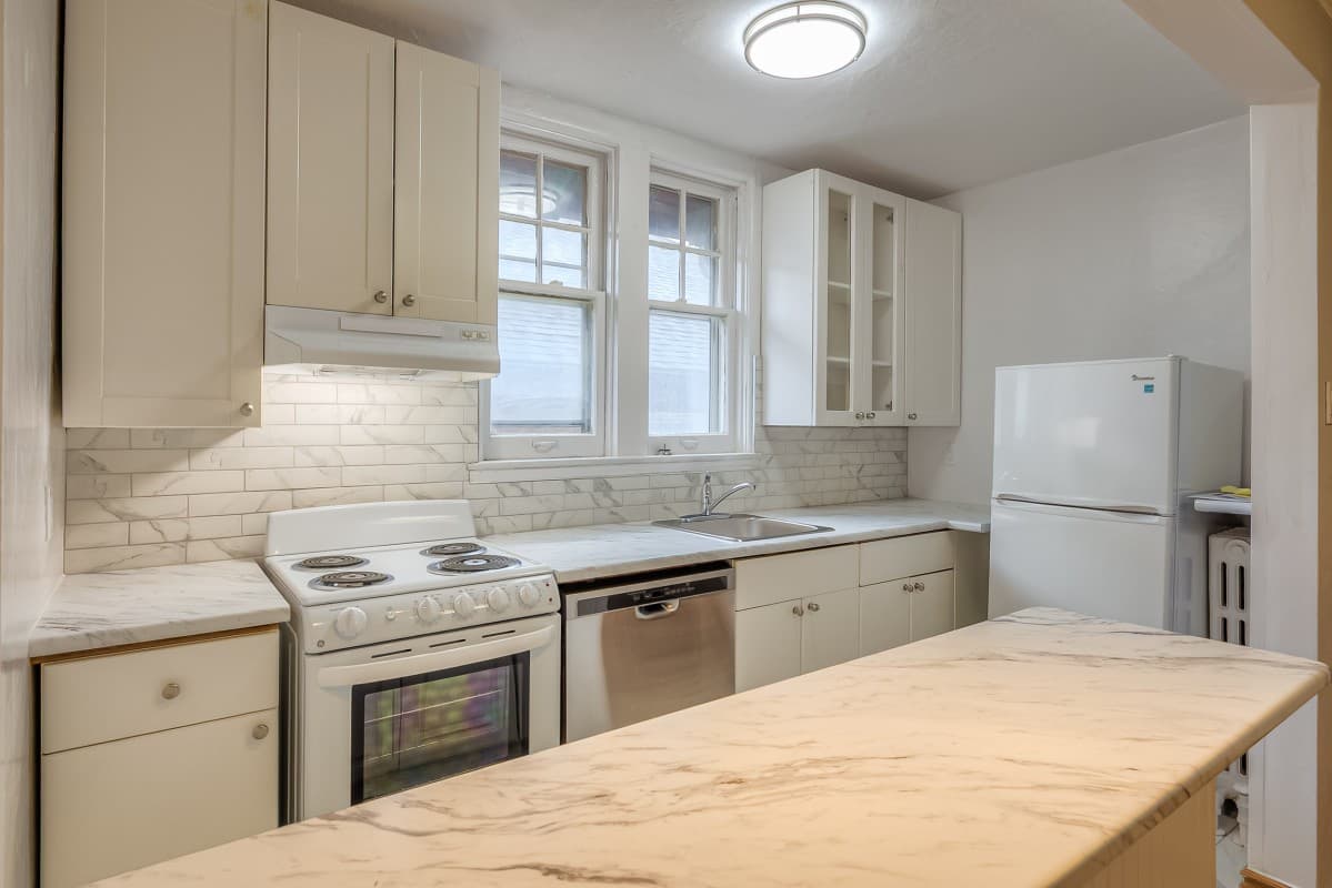 20 Acacia Rd - Upper - Photo 3