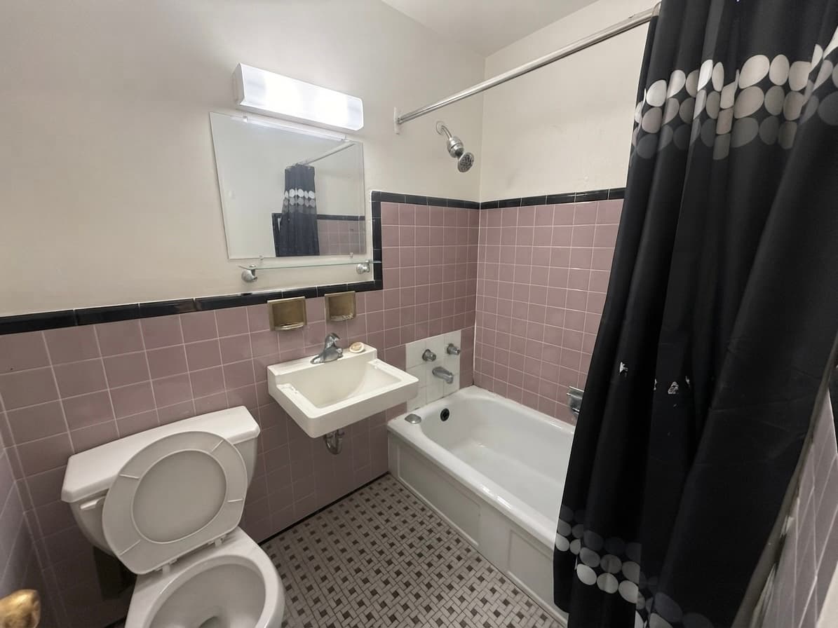 420 Eglinton Ave E - 406 - Photo 6