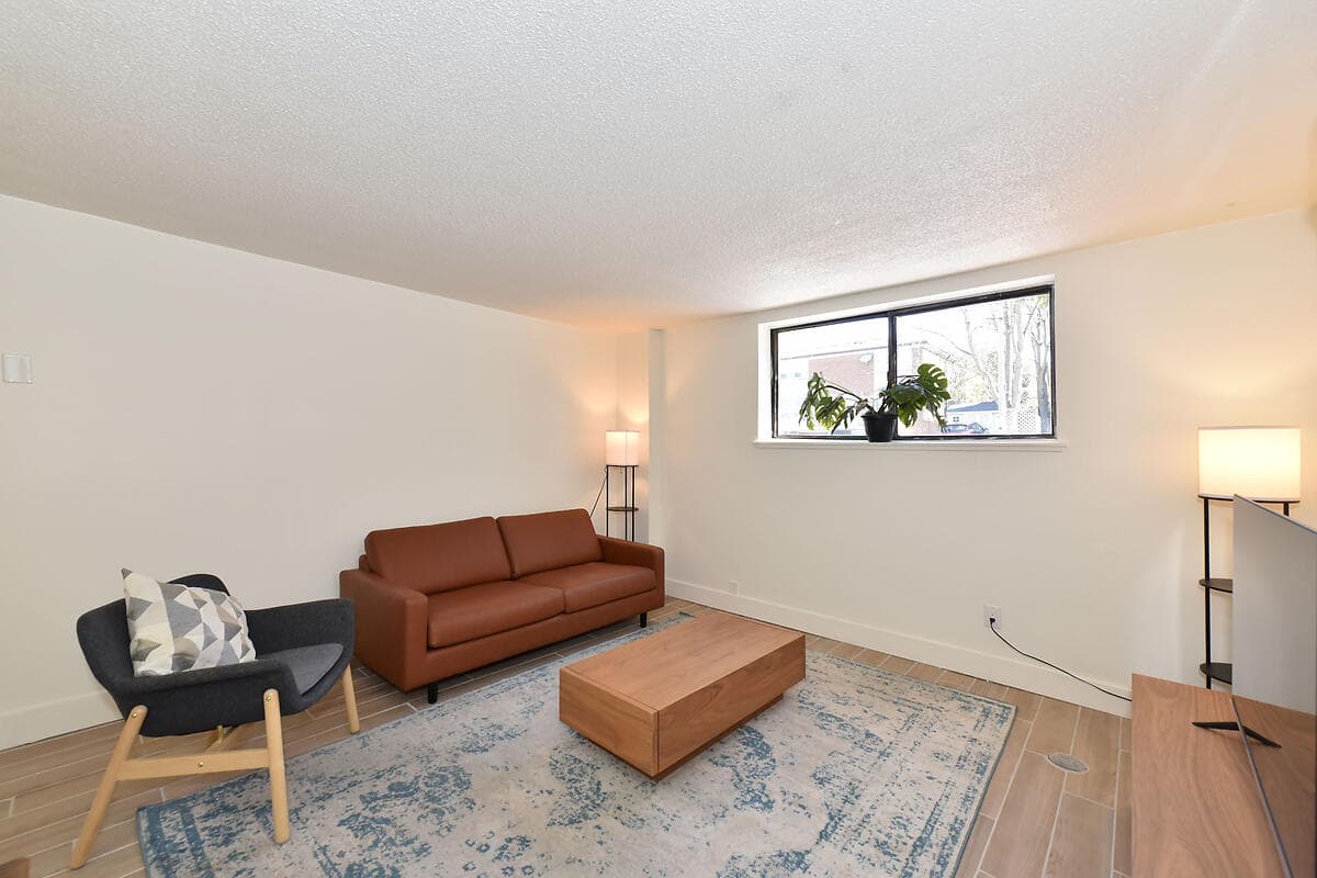 101- 160 Dowling Avenue Toronto Ontario M6K 3A6 - Photo 7