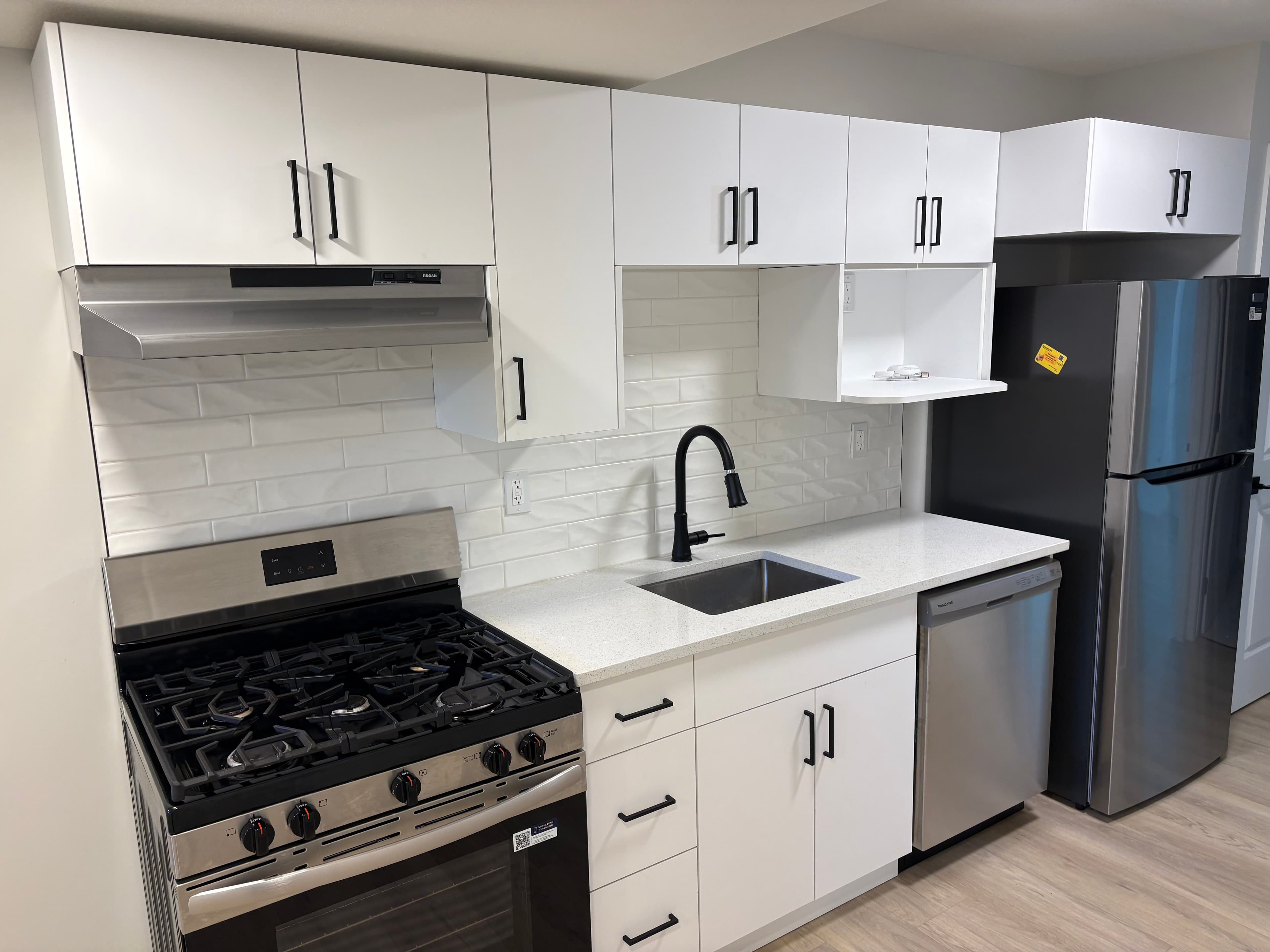 8905 123 Ave - Lower