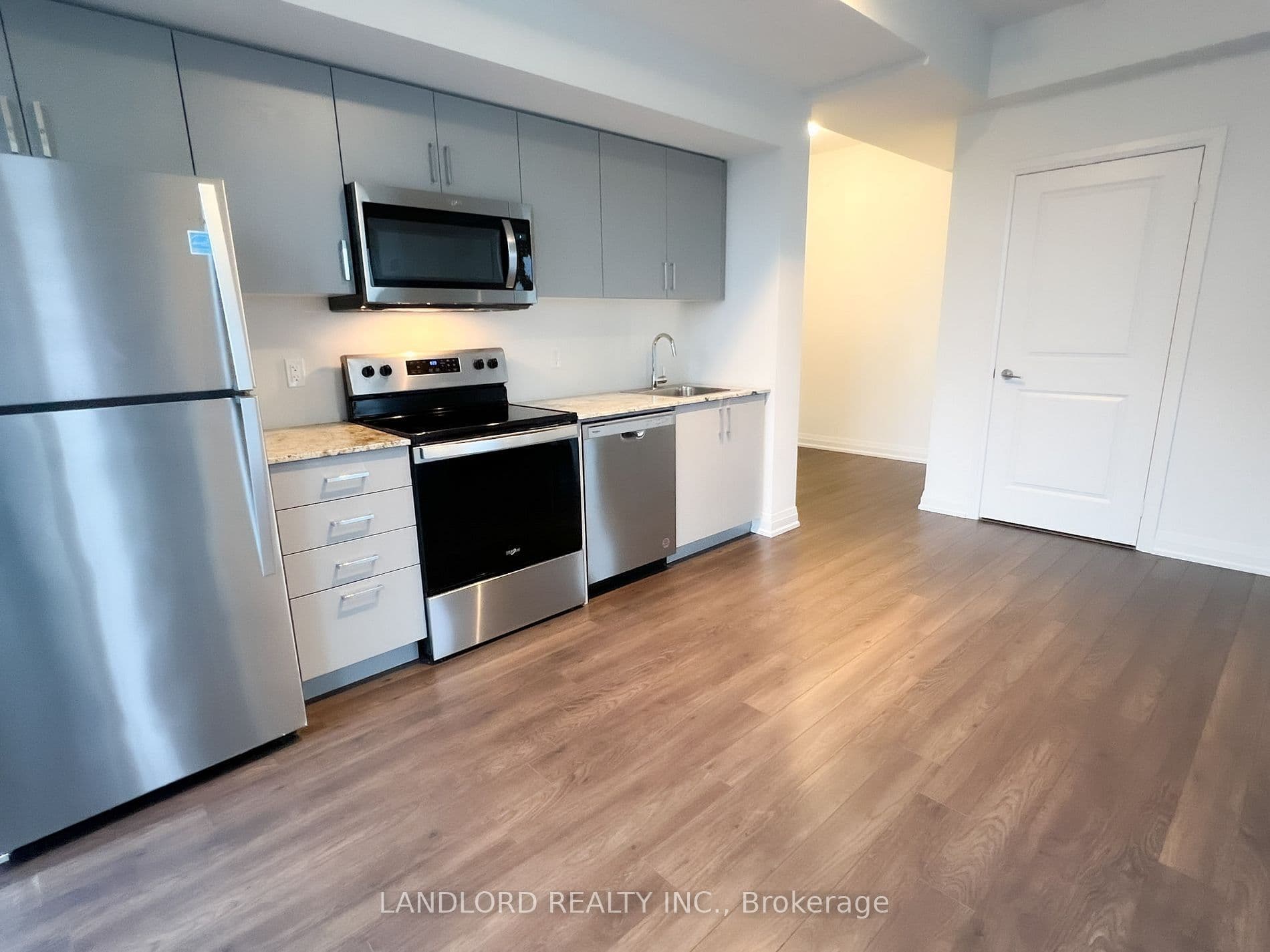 10 Meadowglen Place -1202 - Photo 4