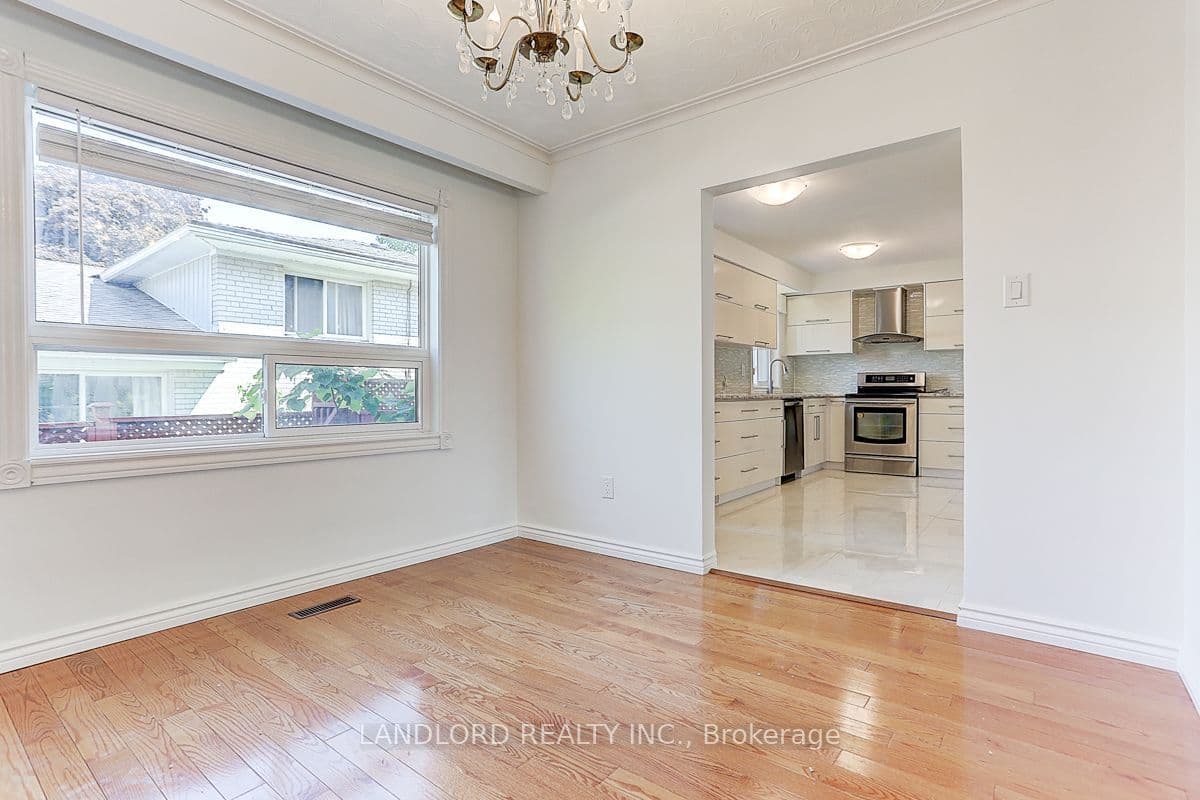 21 Pineway Blvd - Photo 4