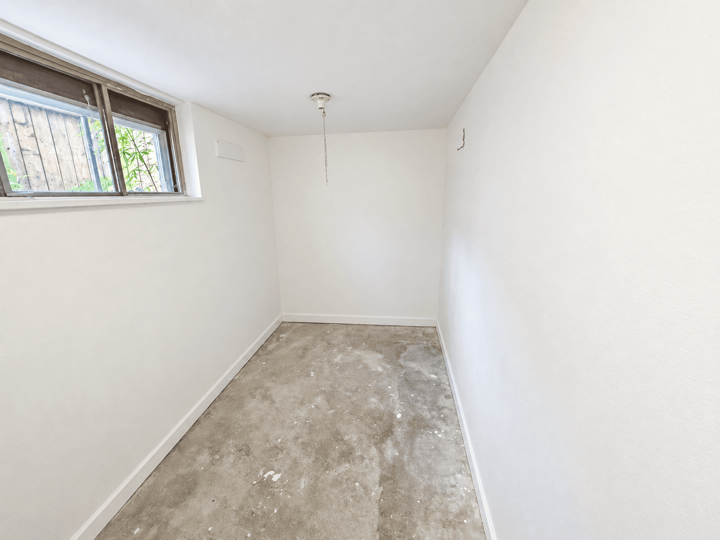 272 Stinson Cres - Basement - Photo 13