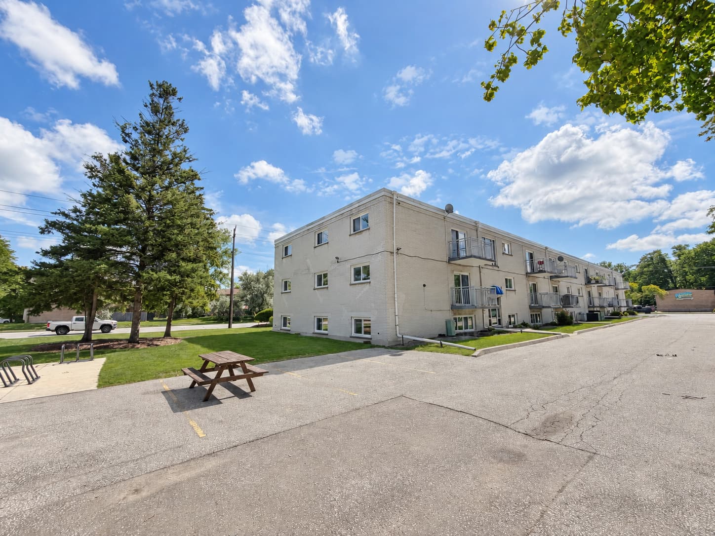 2 bedroom - Unit 28 - Photo 19