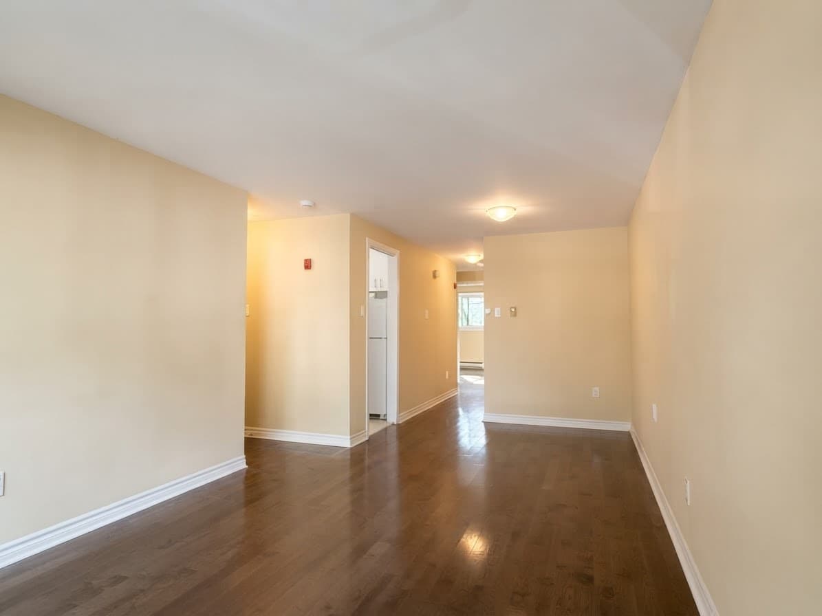 176 Howland Ave - 201 - Photo 5