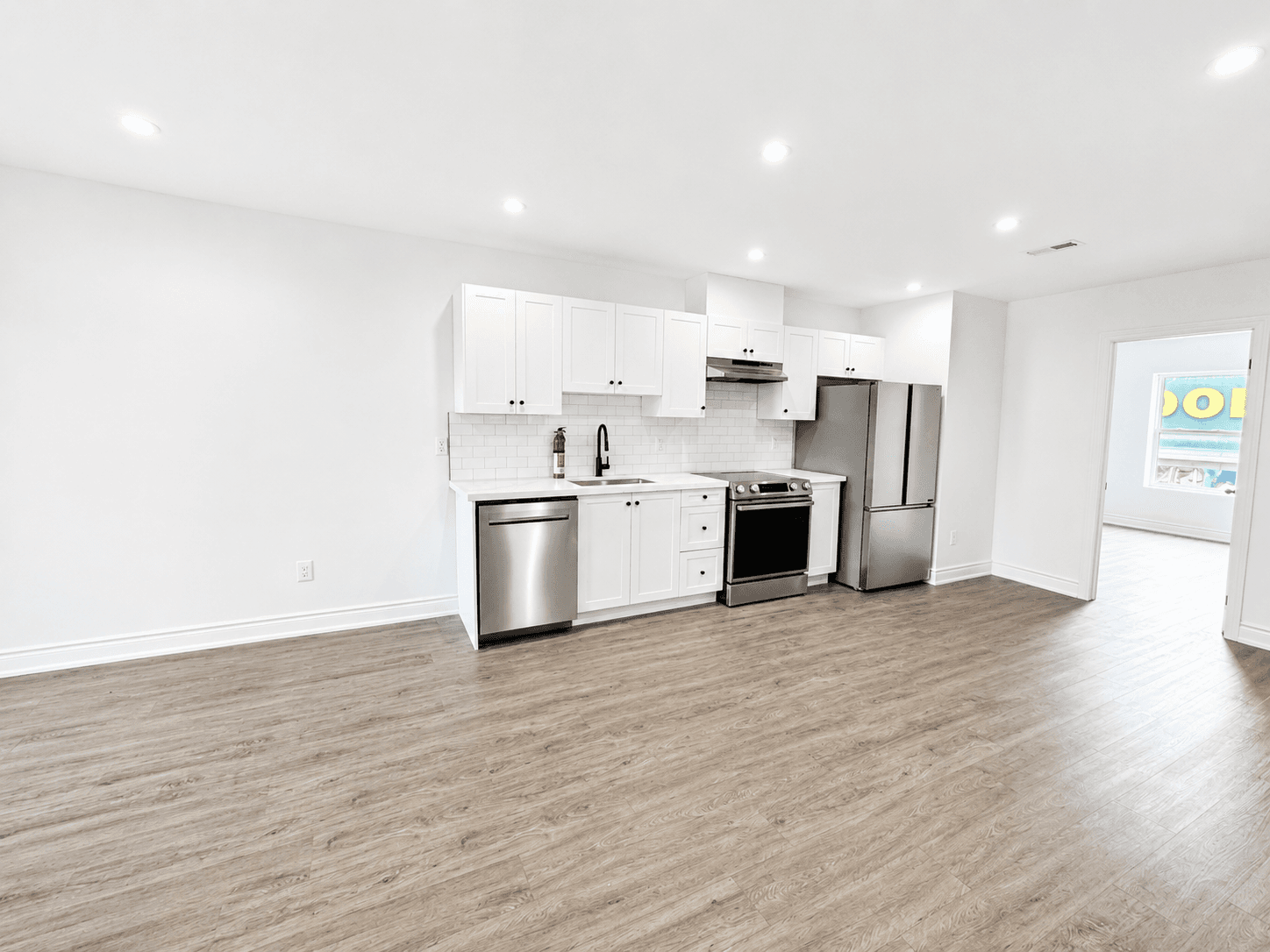 Unit 2 - 1127 Main St E - Photo 2