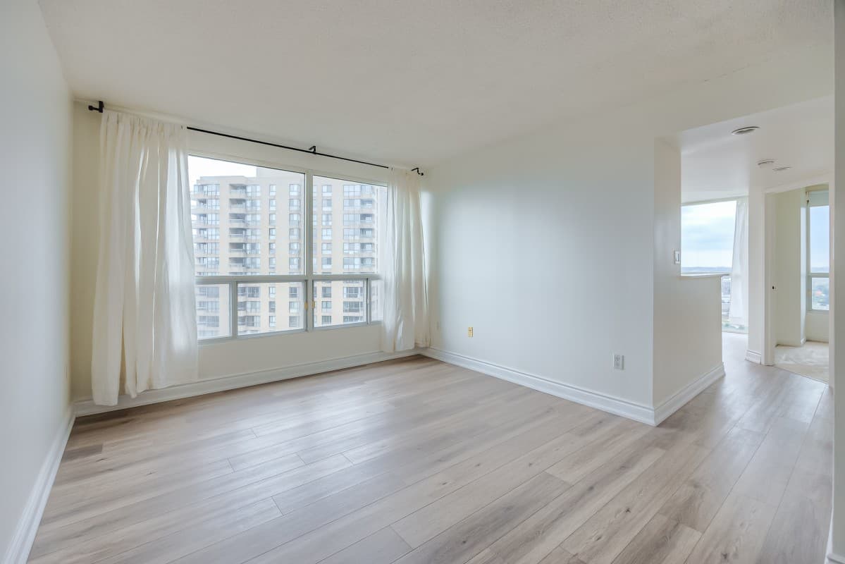 5 Concorde Place -2504 - Photo 10