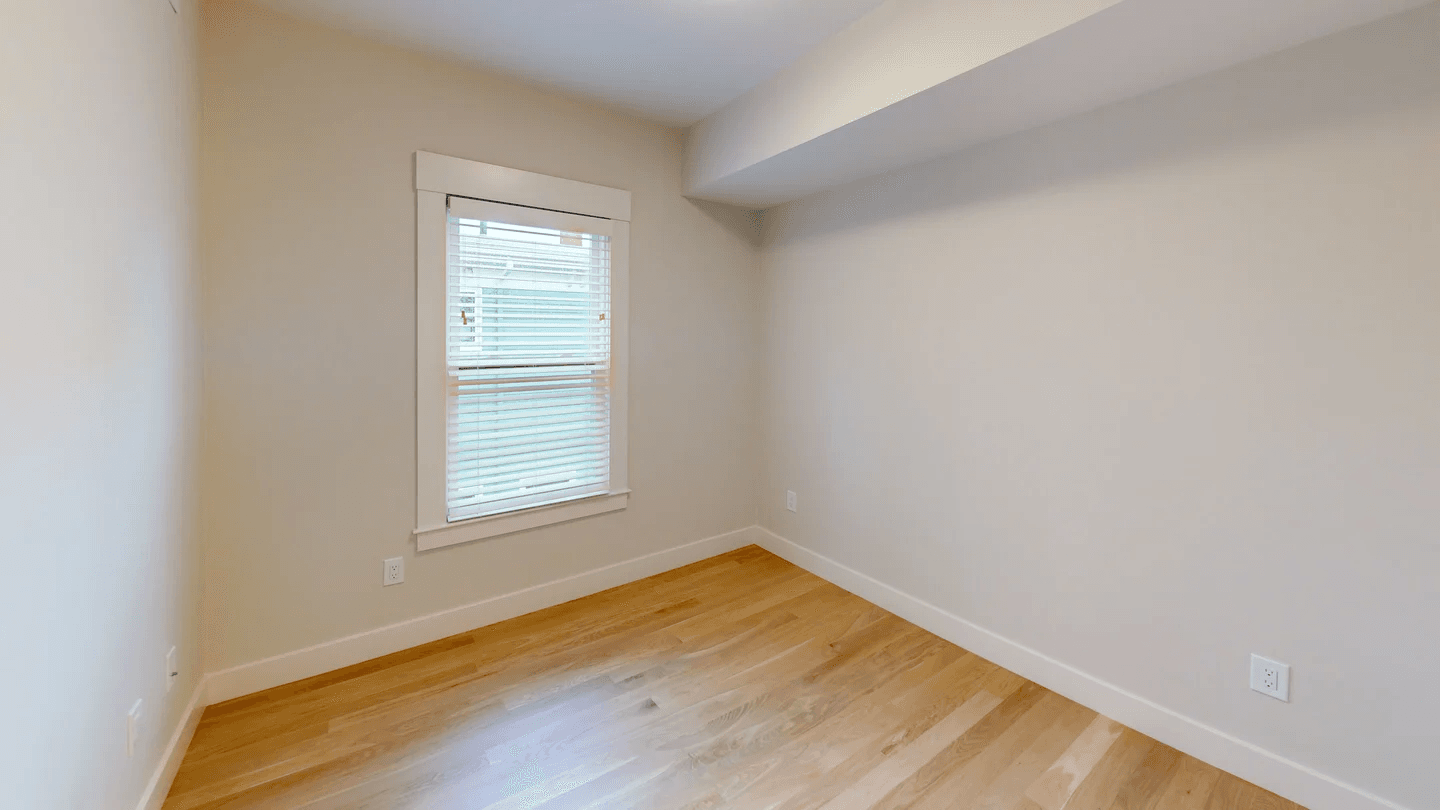 208-210 Banks - 3 - Photo 7
