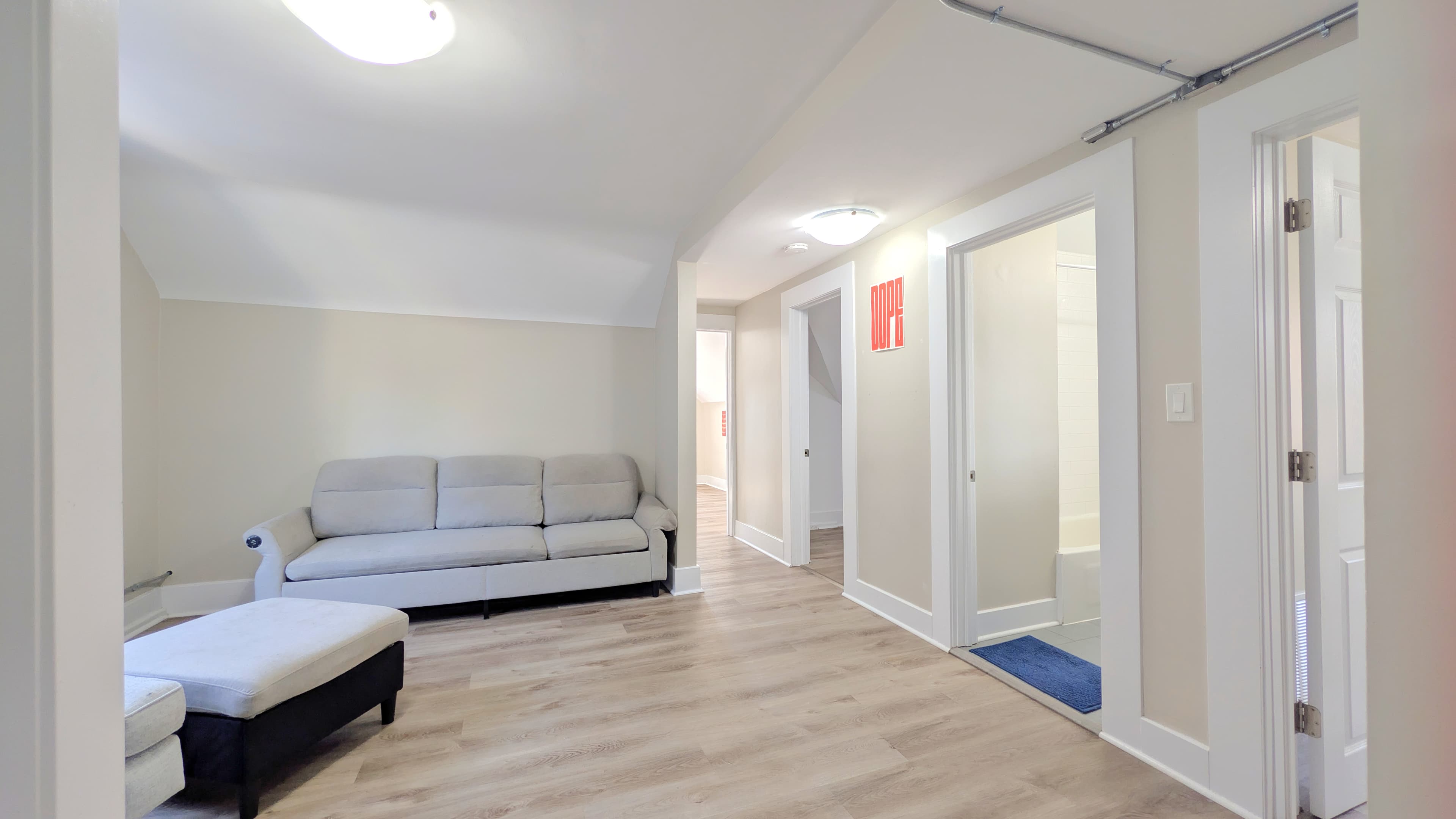 1580 Dufferin - Upper - Photo 14