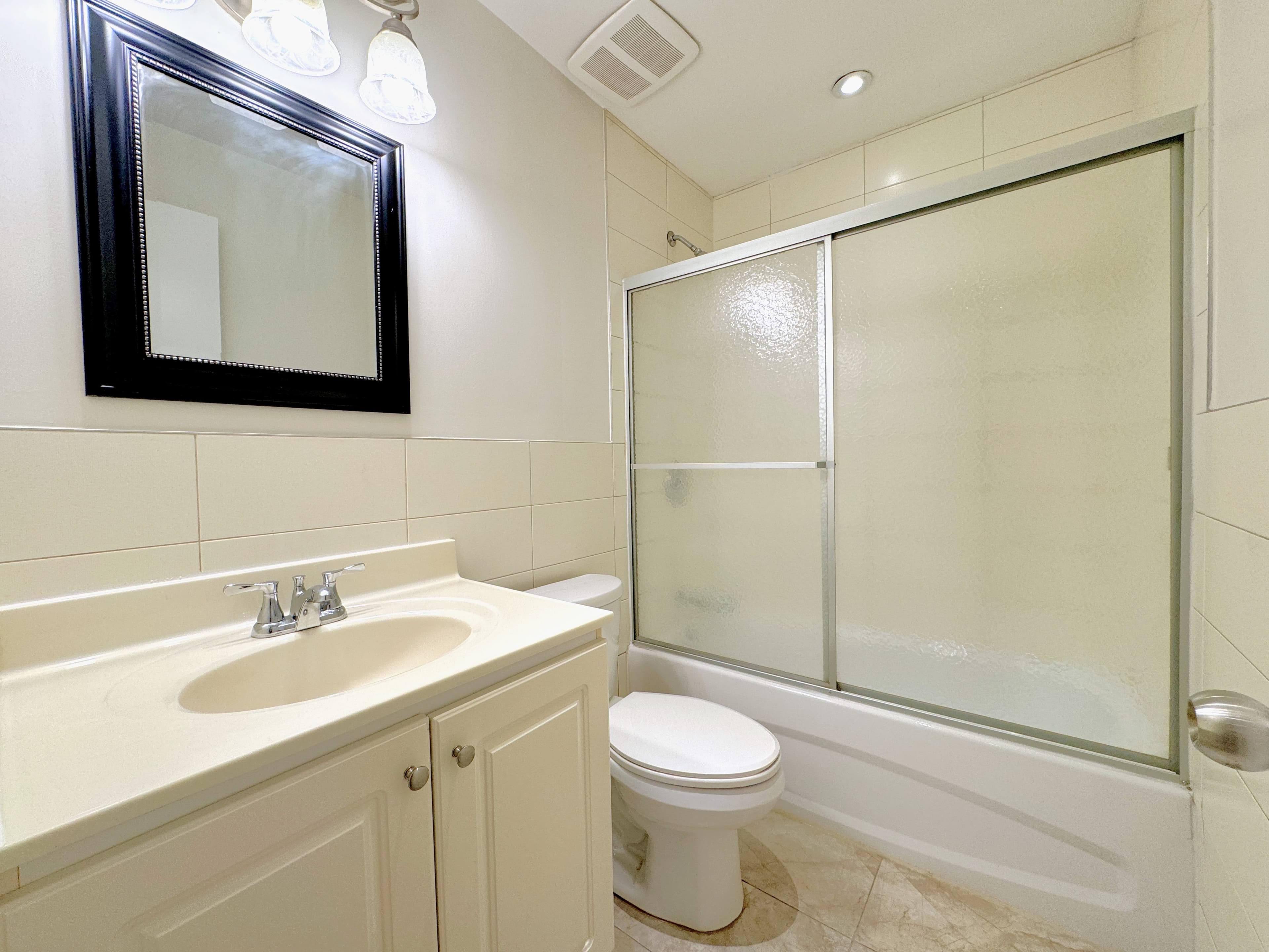 249 Logan Ave - 3 - Photo 9
