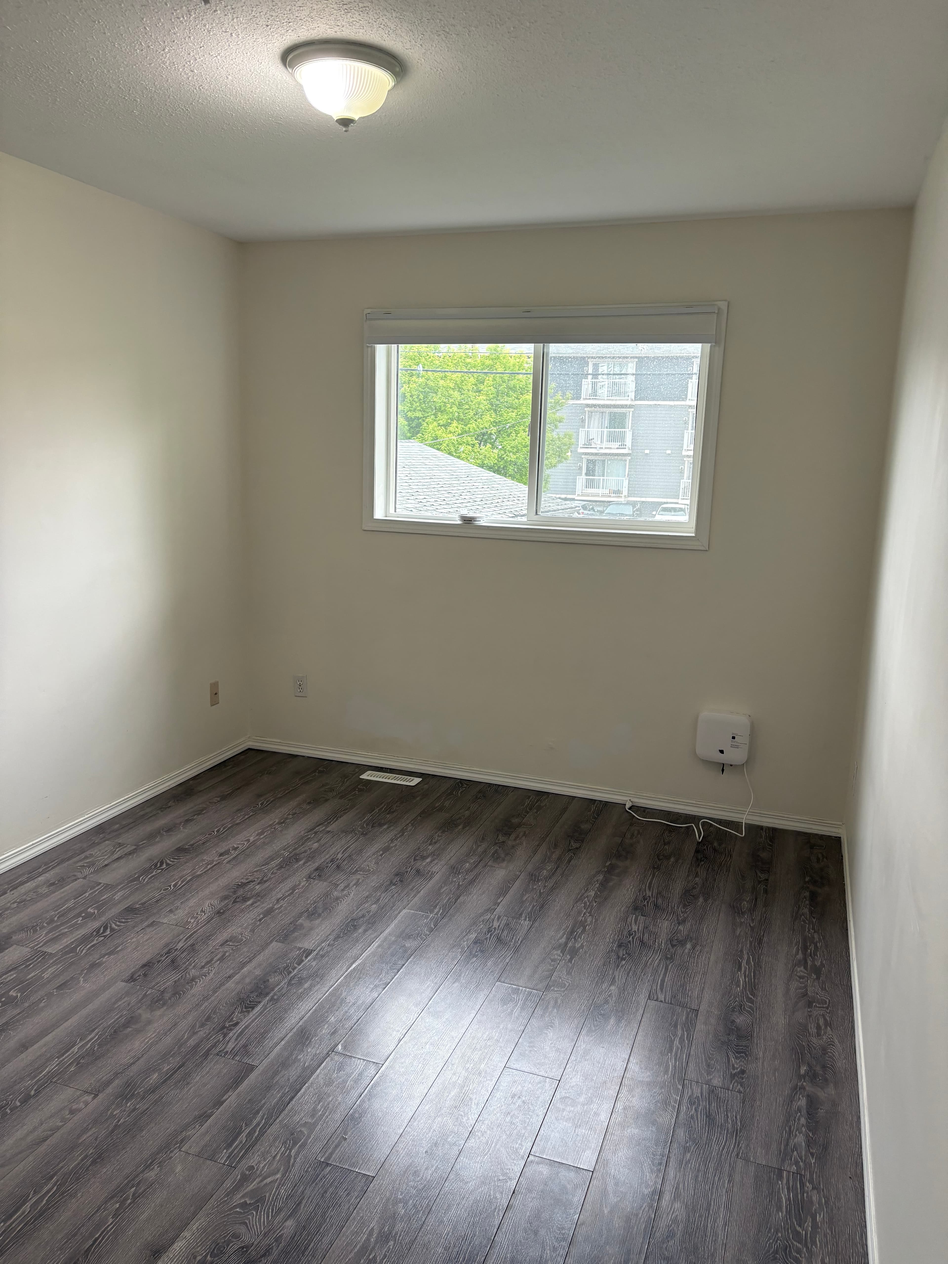 11930 80 Street Upper - Photo 6
